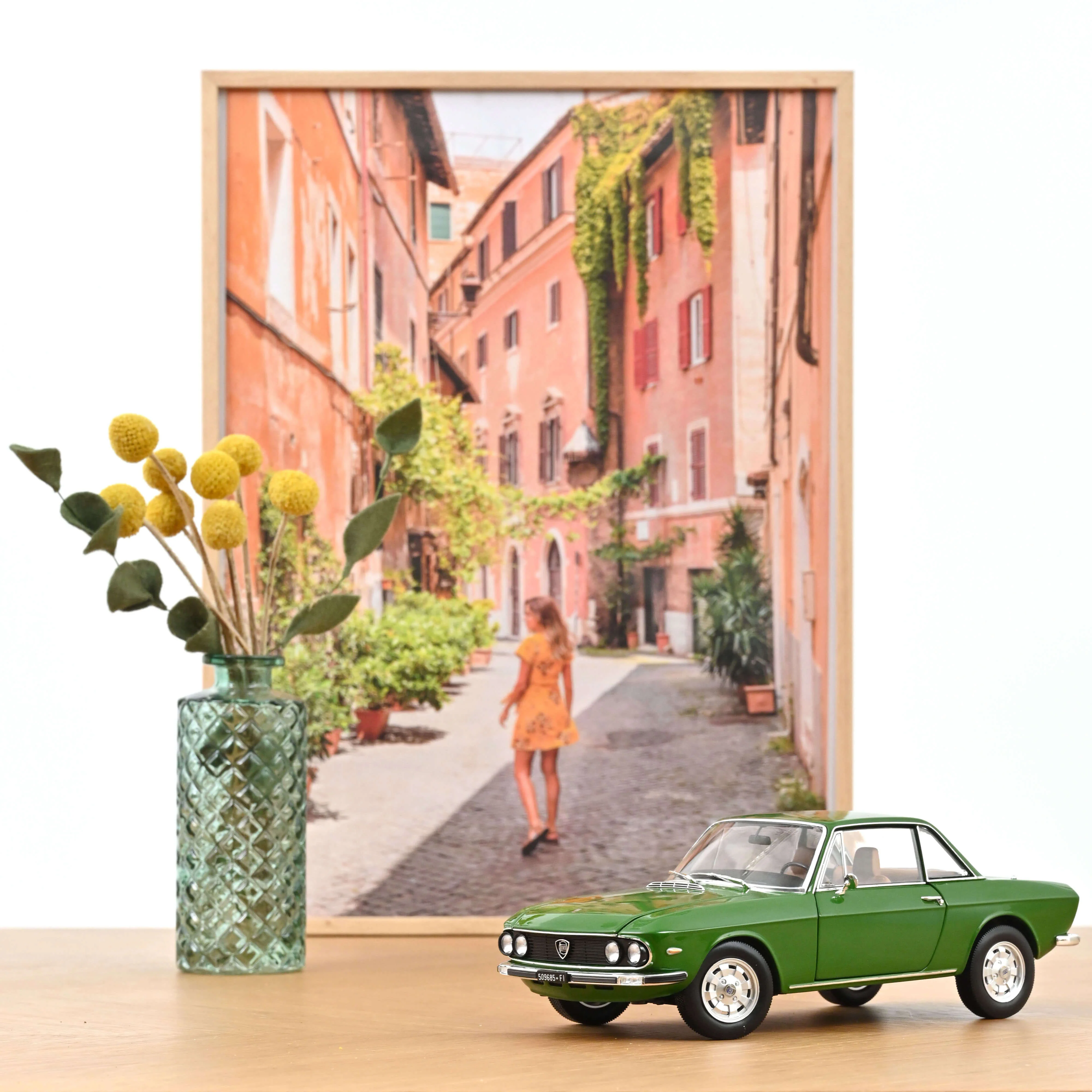 Miniature 1