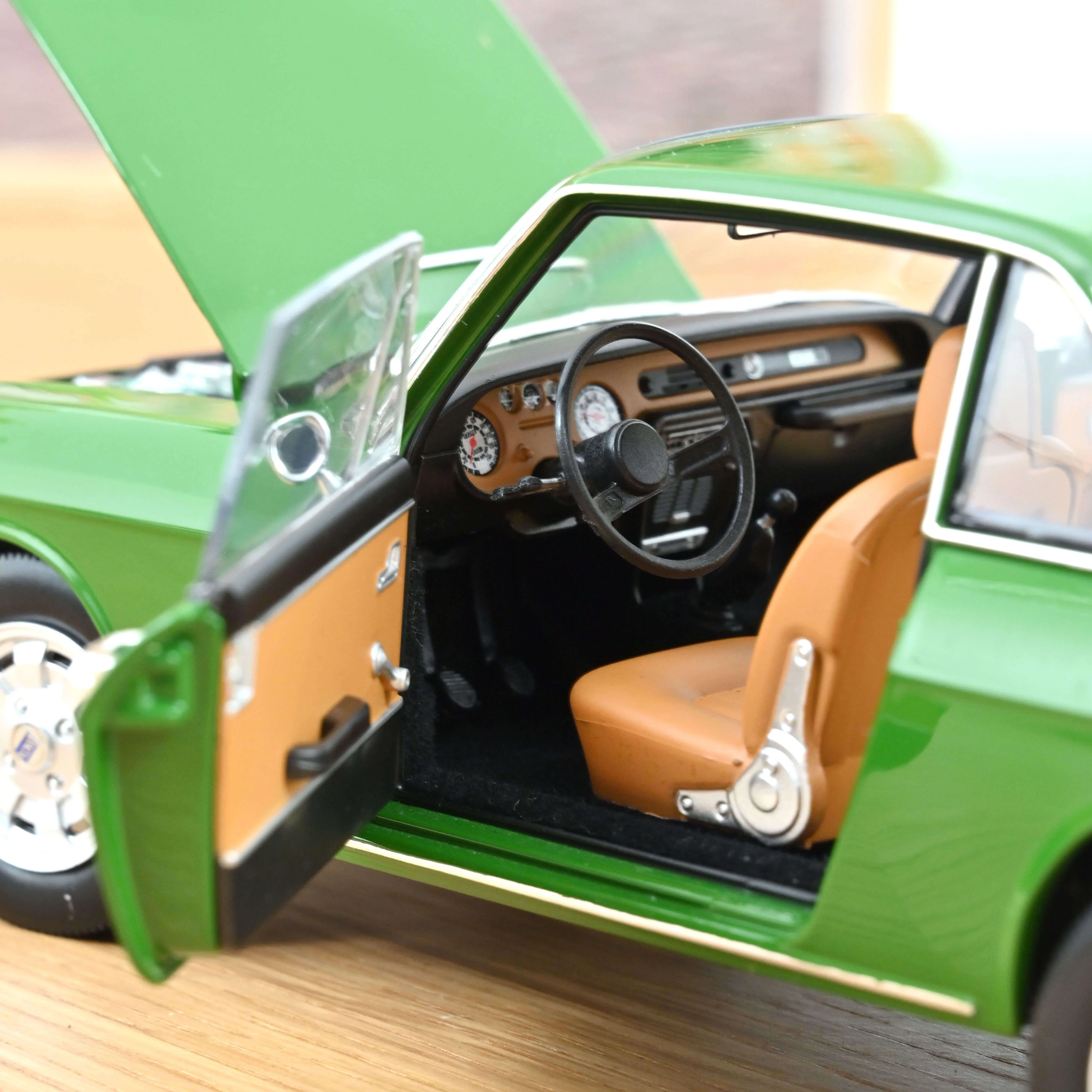 Lancia Fulvia 3 1975 Vert Dublin 1/18 - Image 5