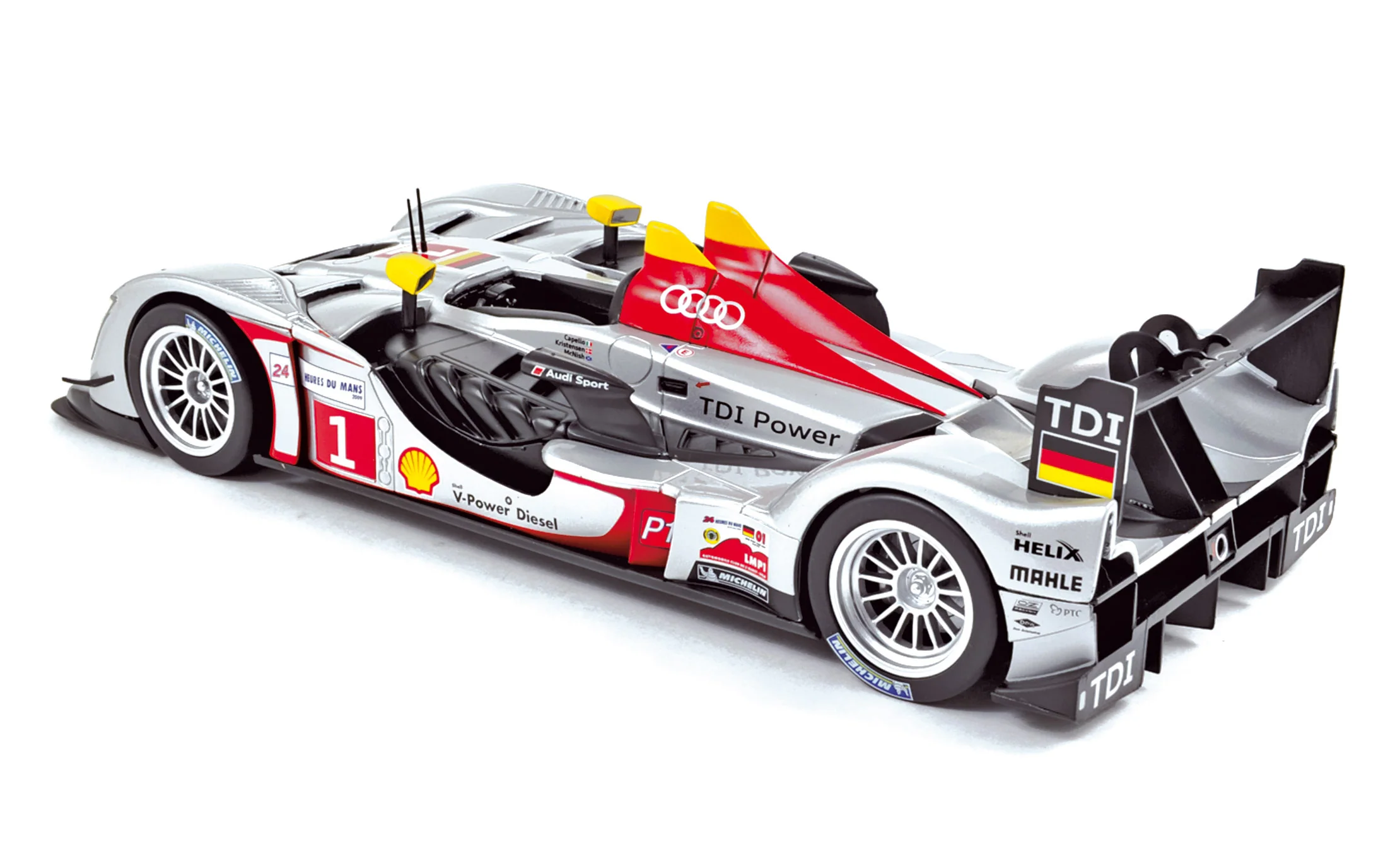 Audi R15 2009 24H Le Mans 1 Capello/Kristensen/McNish 1/18 - Image 2