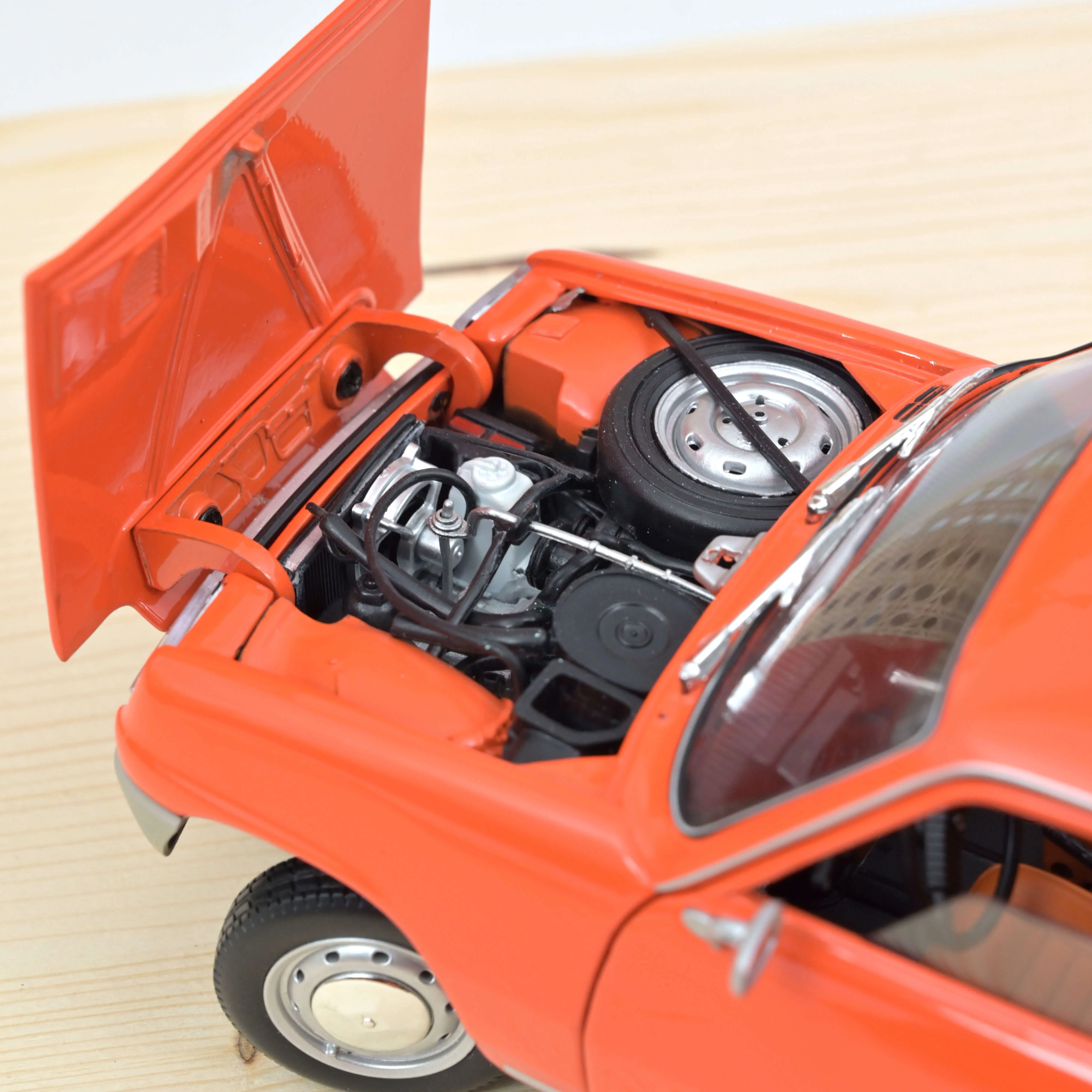 Renault 5 1972 Orange 1/18 - Image 3