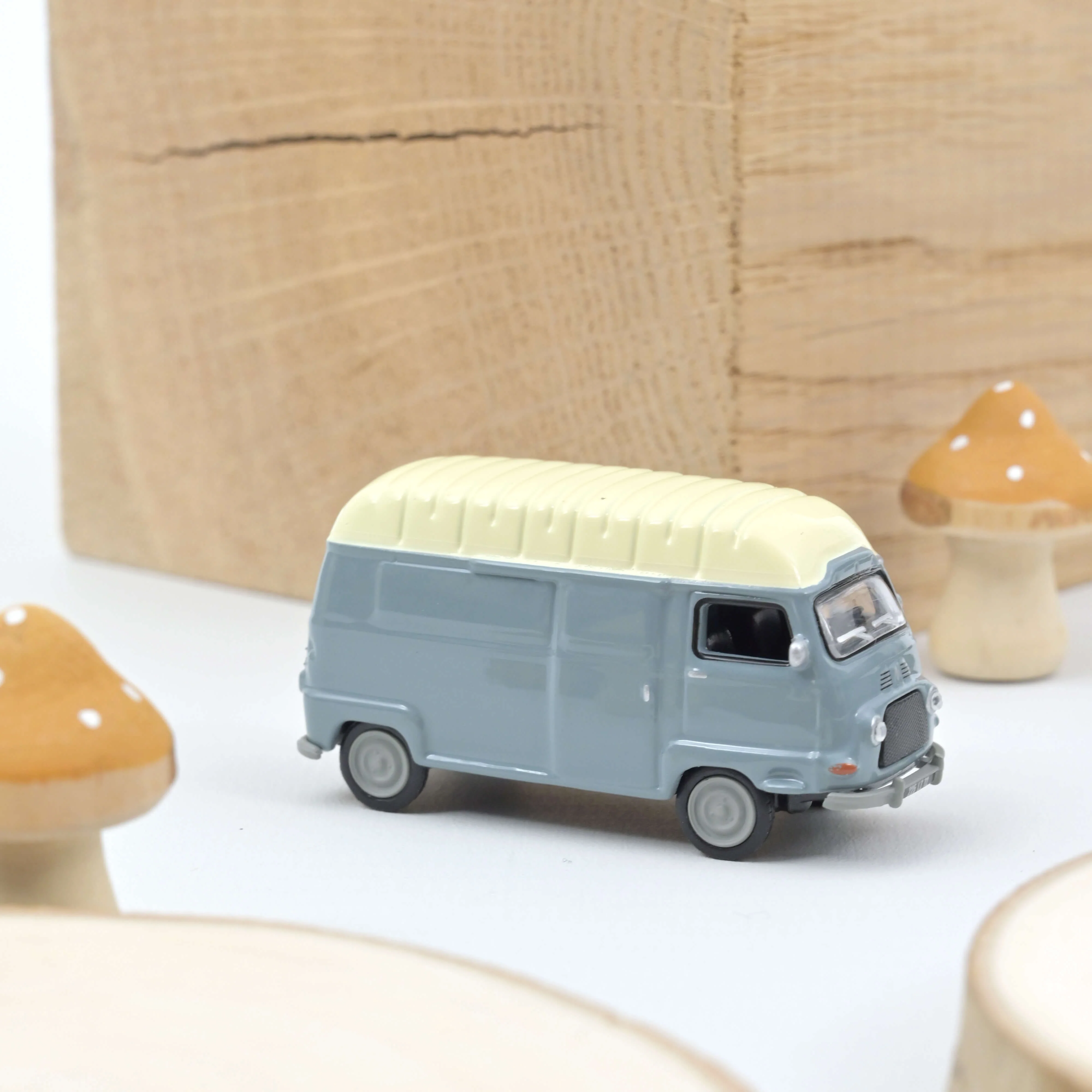 Renault Estafette 1968 Gris 1/87