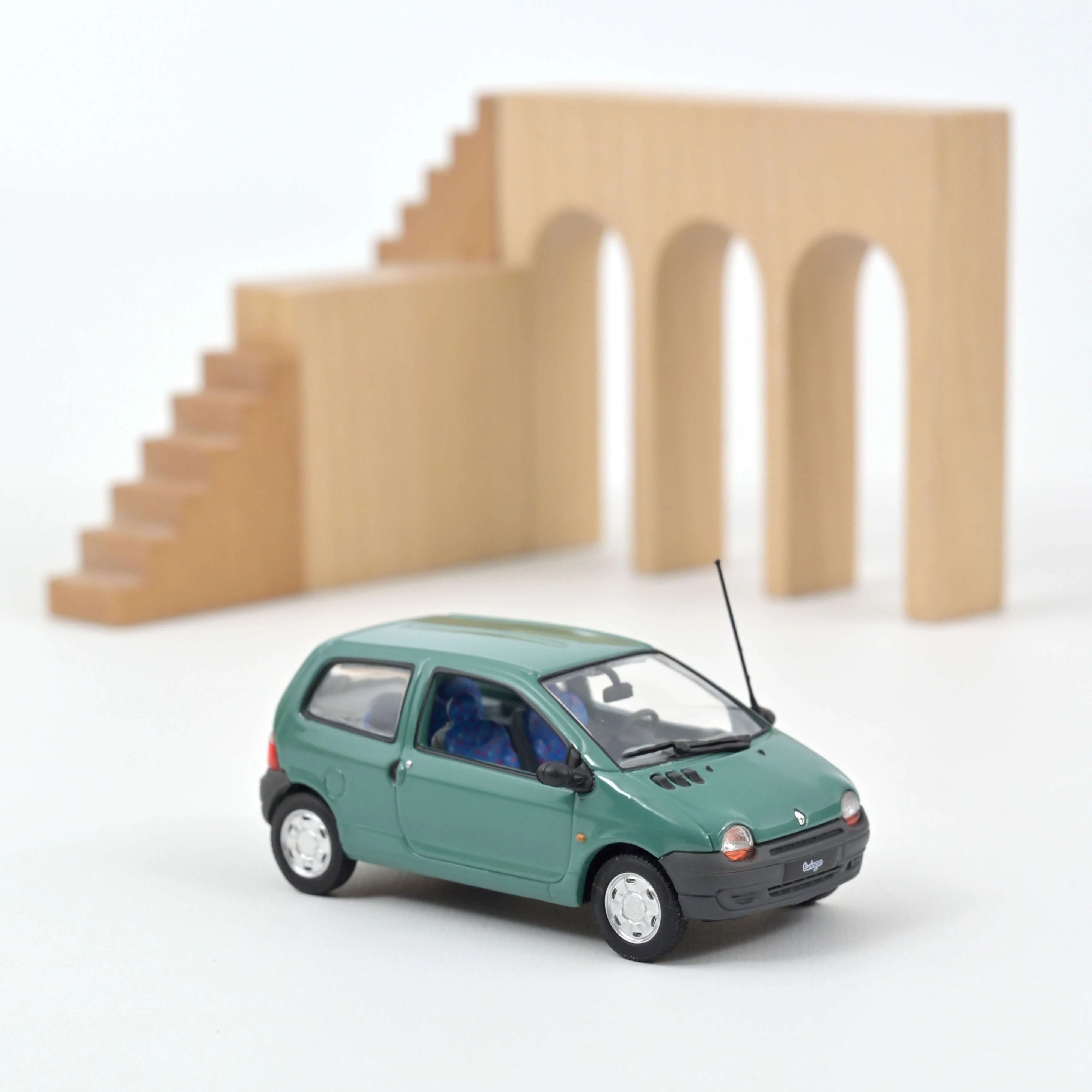 Miniature 1