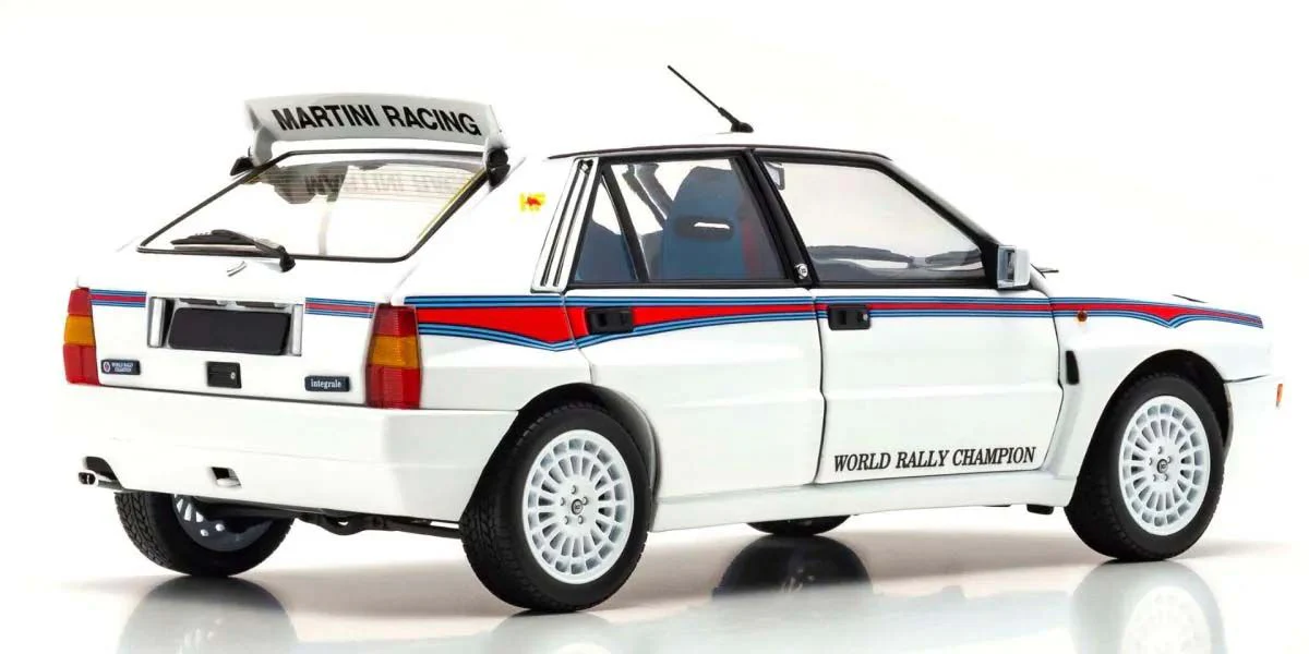 Lancia Delta HF Integrale 6 Blanc 1/18 - Image 2