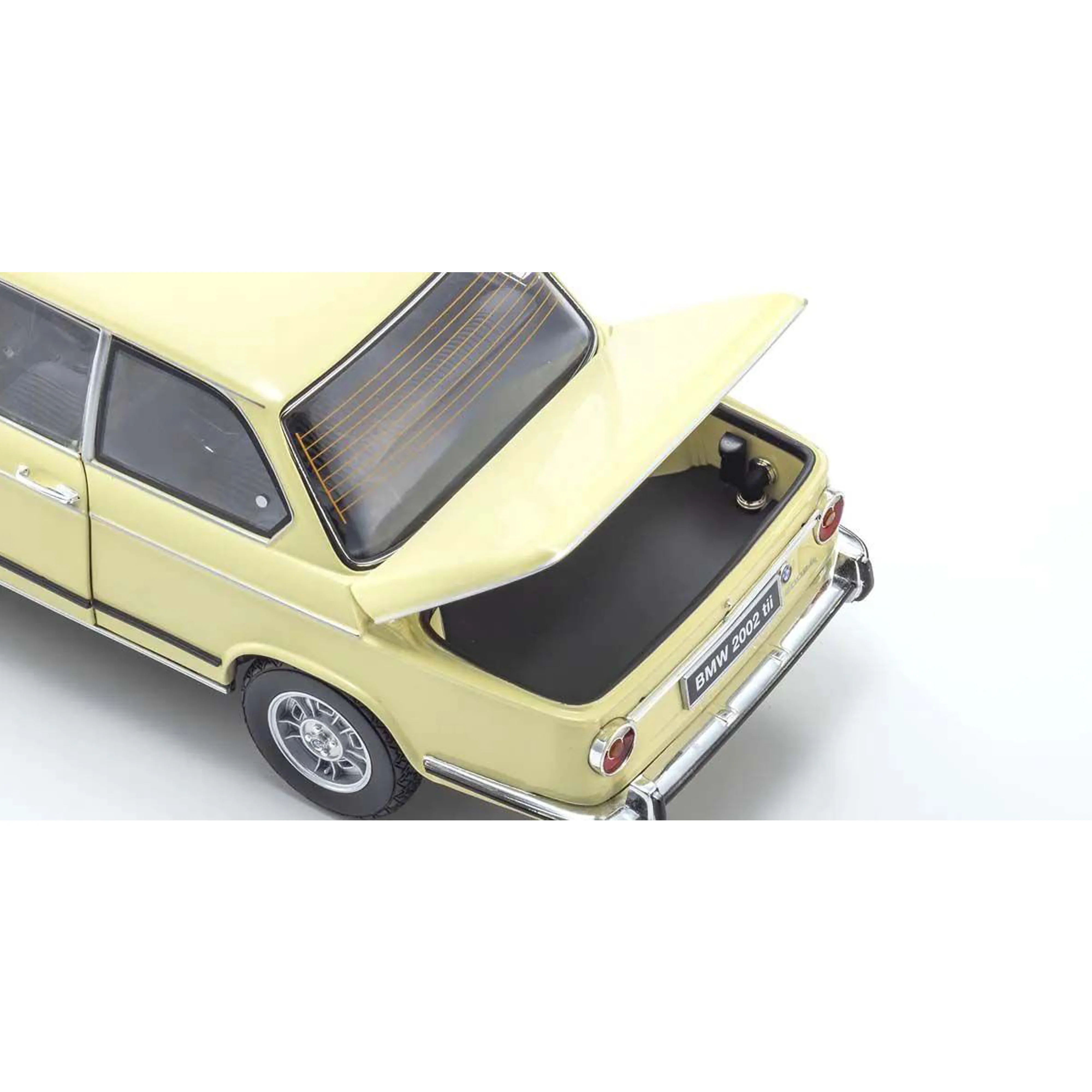 BMW 2002 tii Beige 1/18 - Image 4