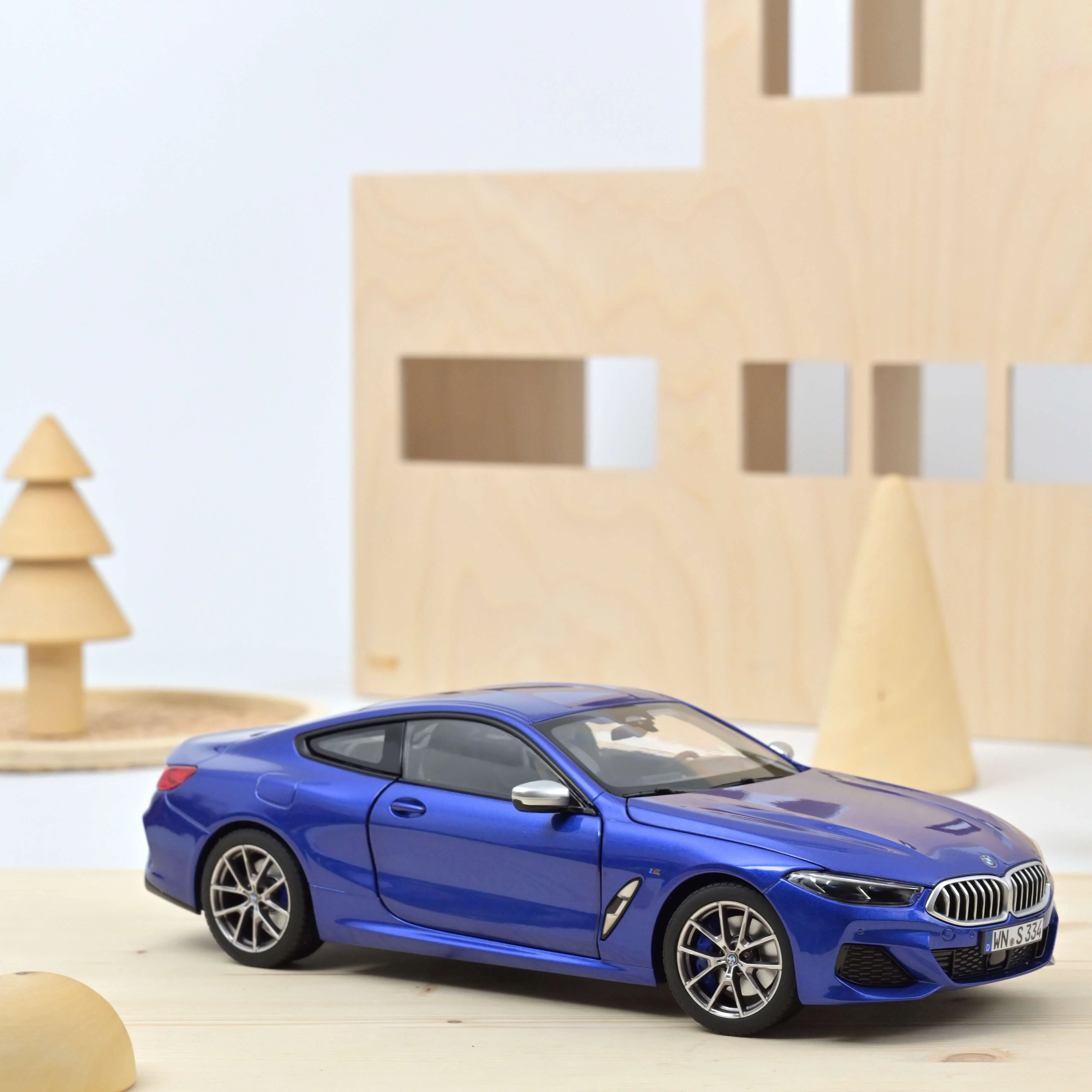 Miniature 1
