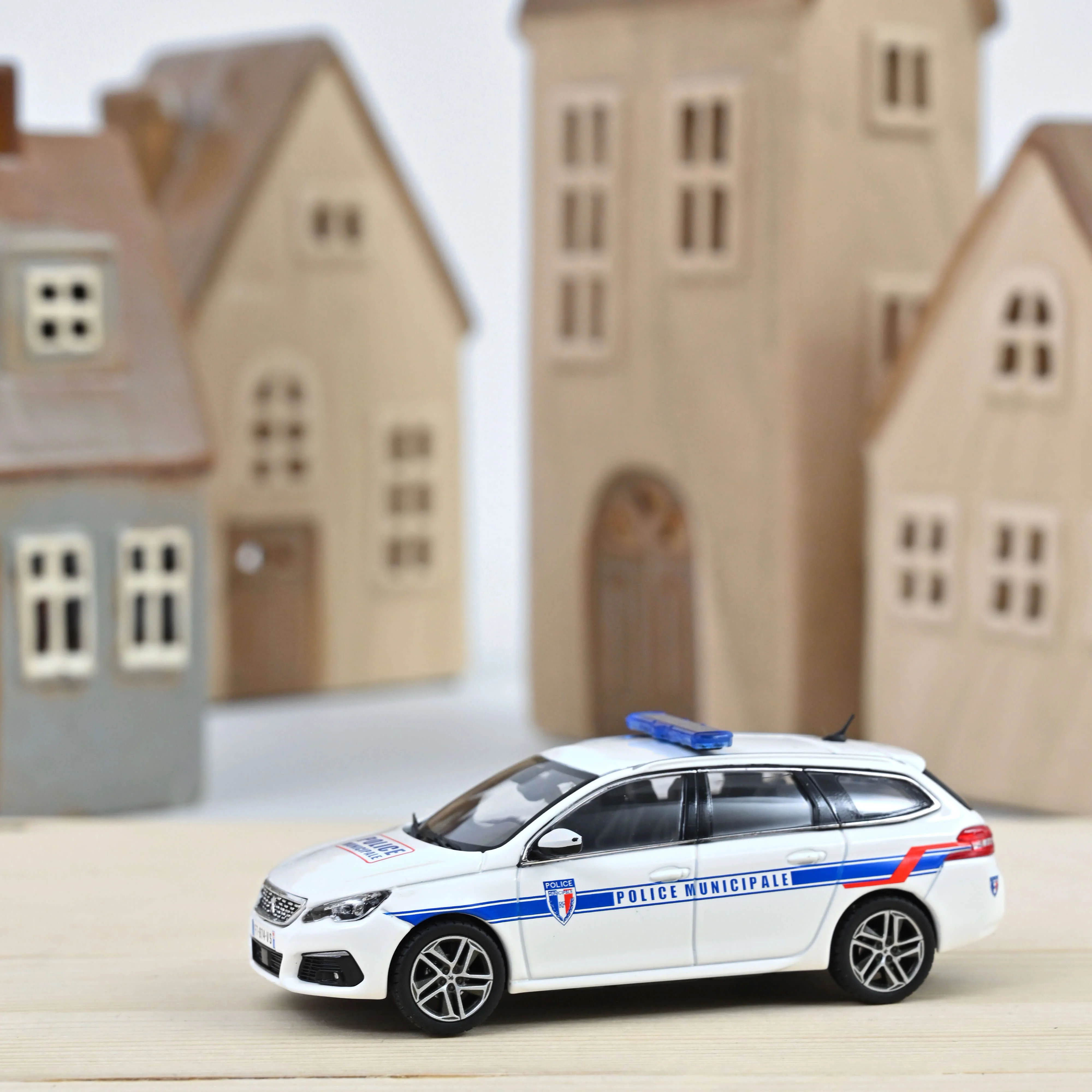 Miniature 1