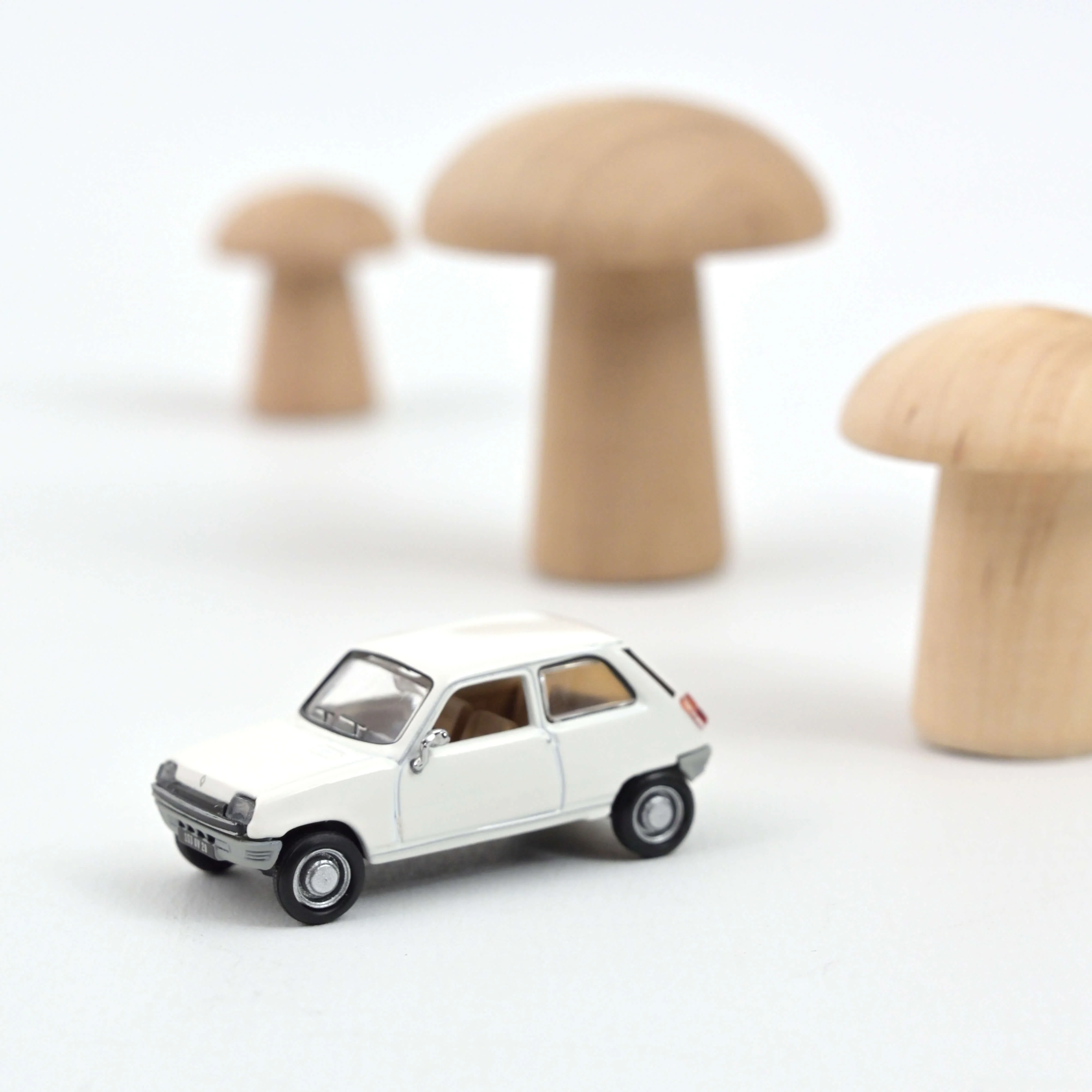 Renault 5 TL 1972 Blanc 1/87