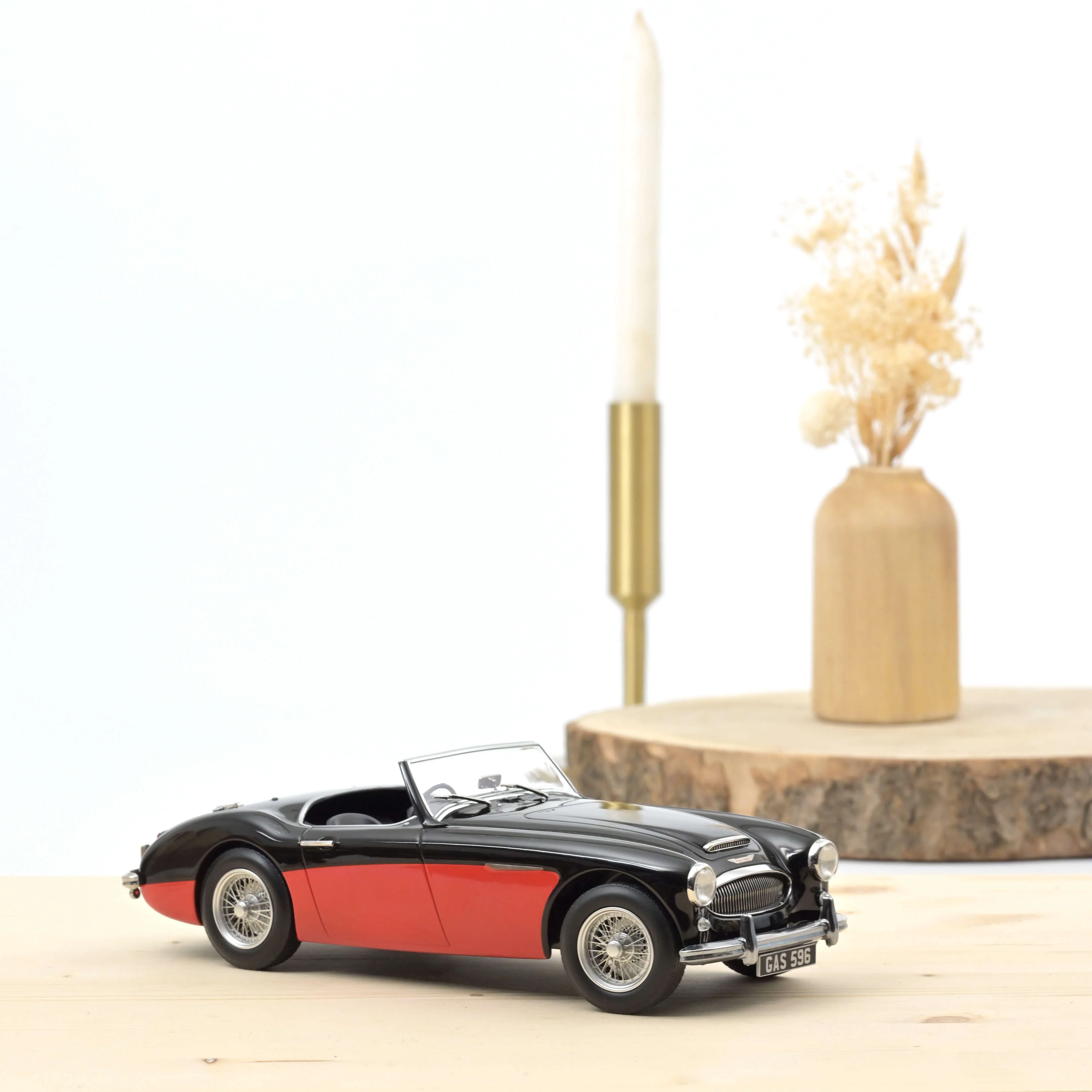 Miniature 1