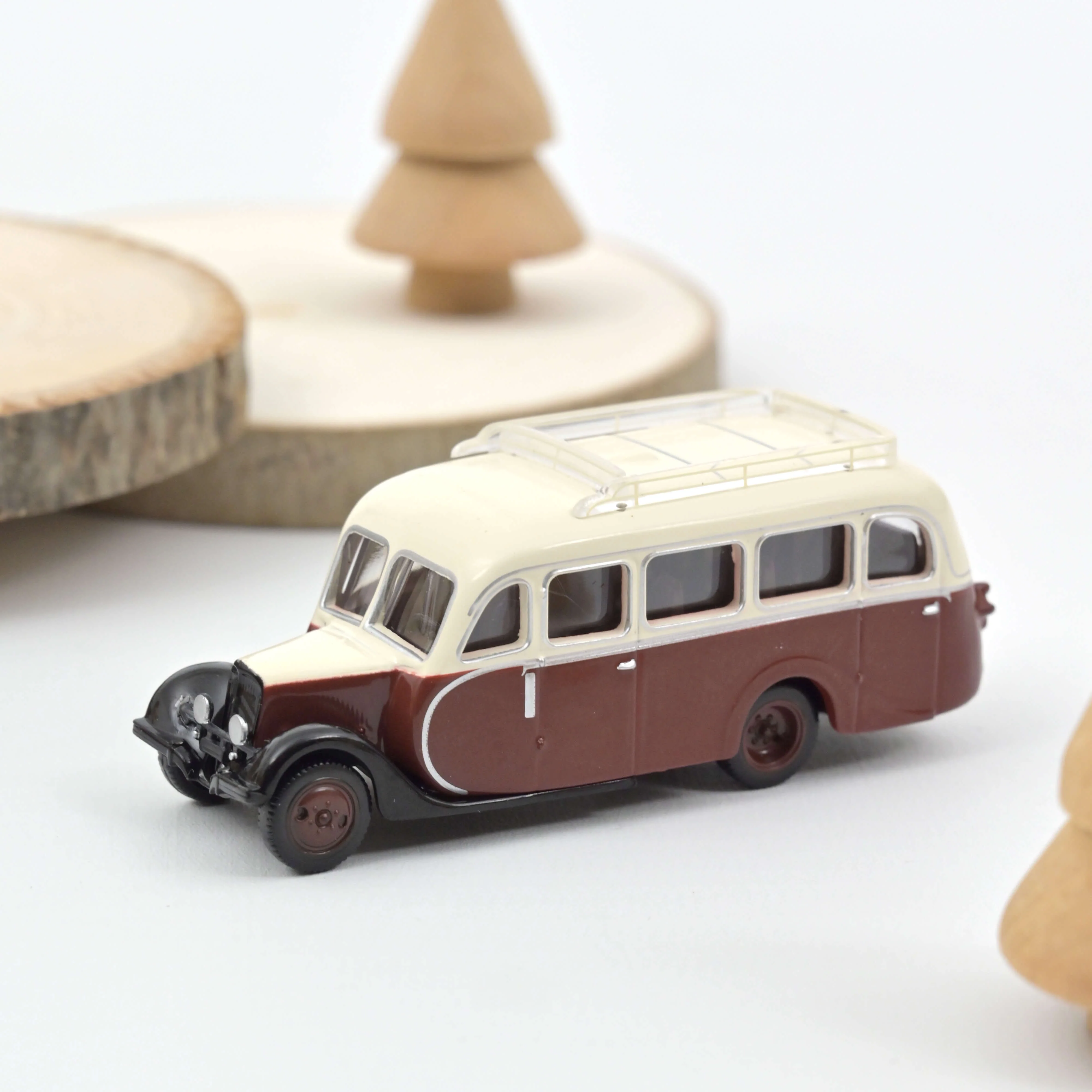 Miniature 1