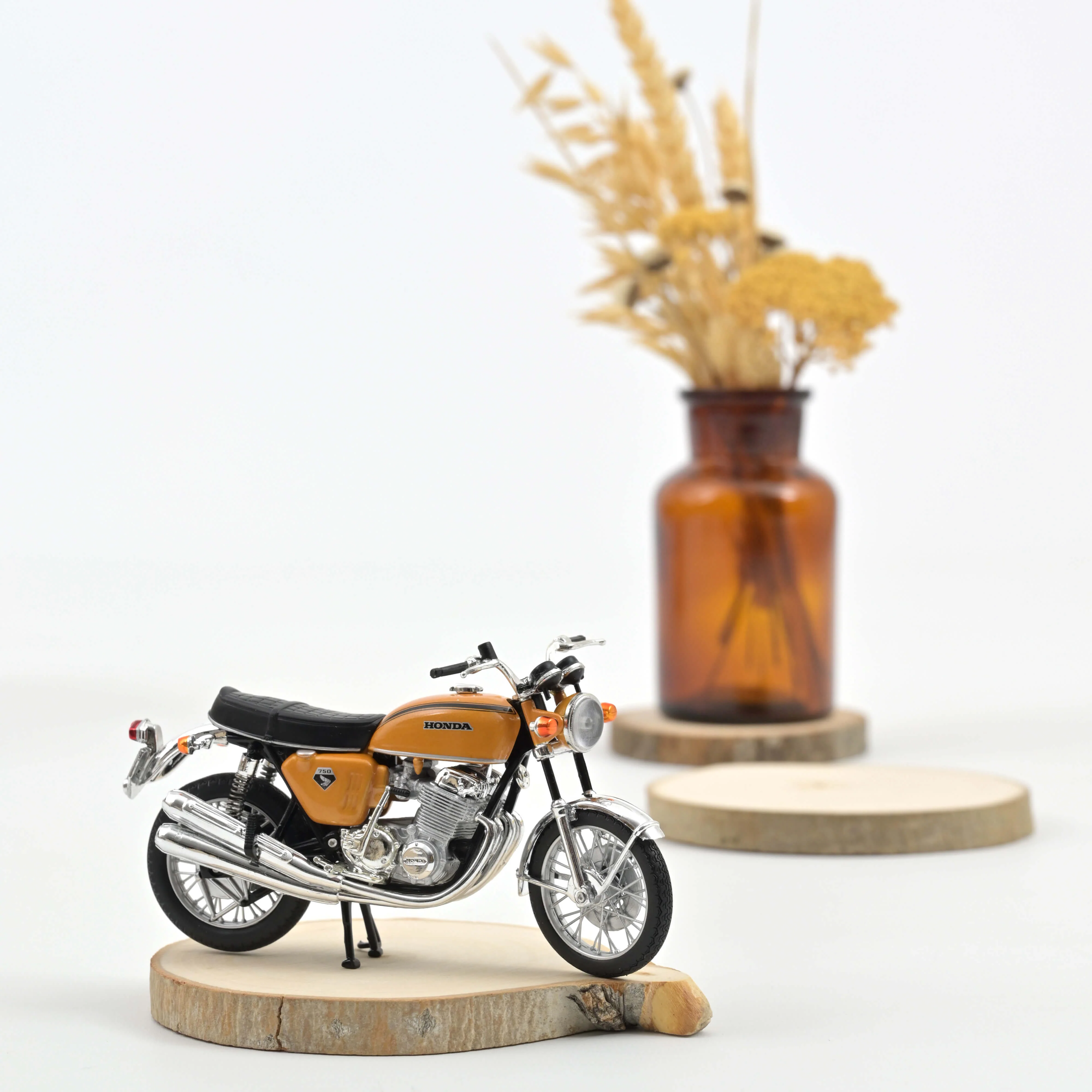 Honda CB750 1969 Orange métallisé 1/18