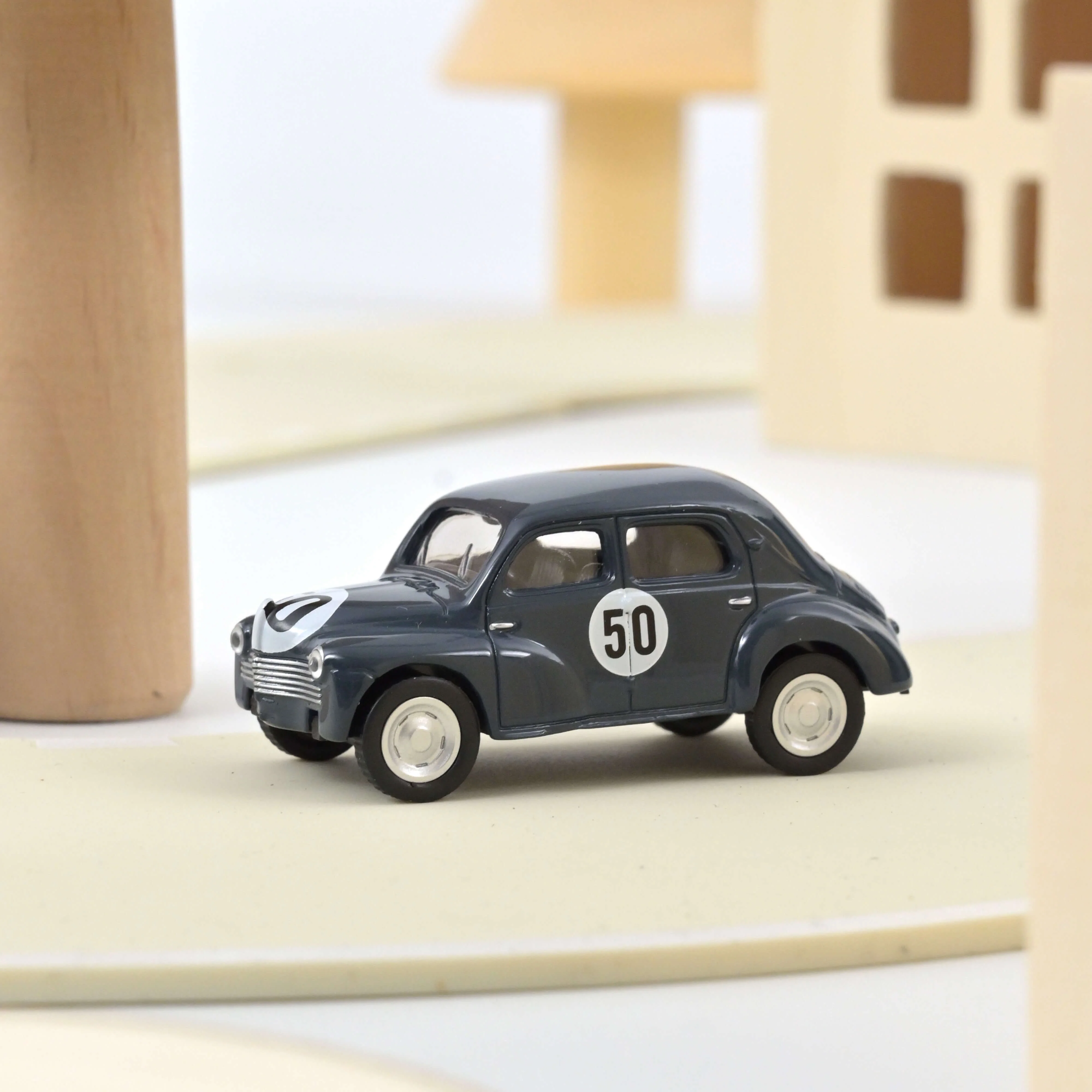 Miniature 1
