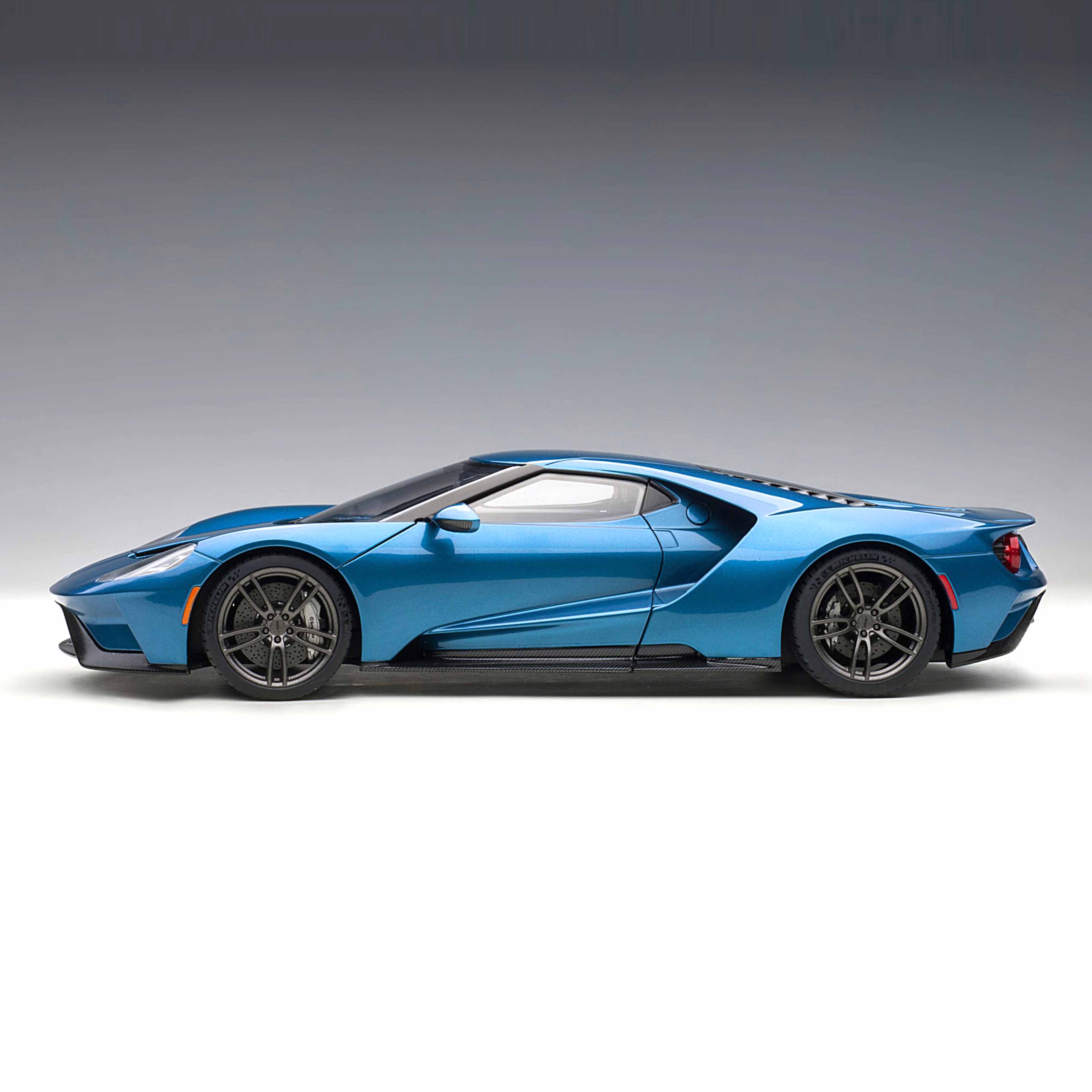 Ford GT 2017 Bleu liquide 1/18 - Image 3