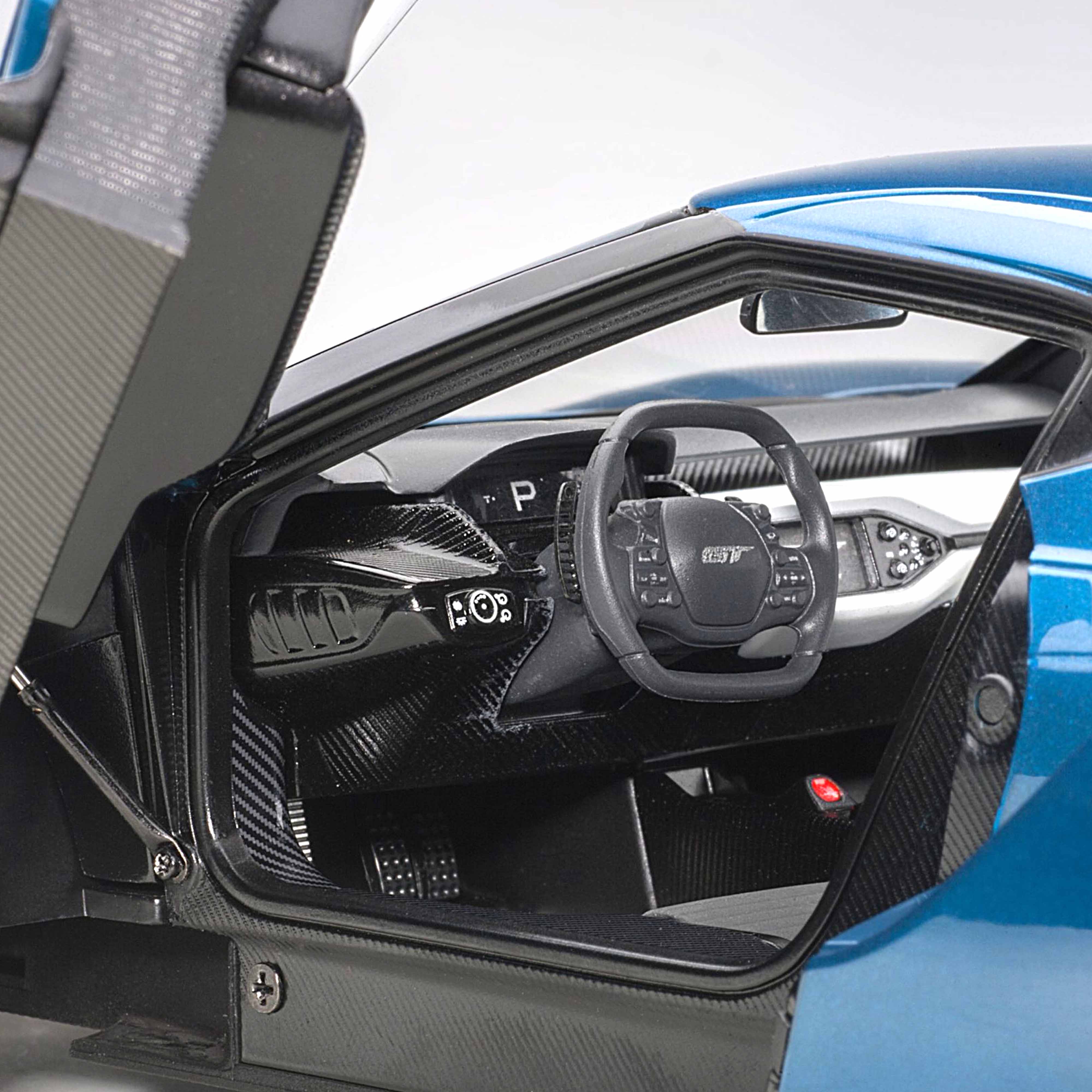 Ford GT 2017 Bleu liquide 1/18 - Image 4