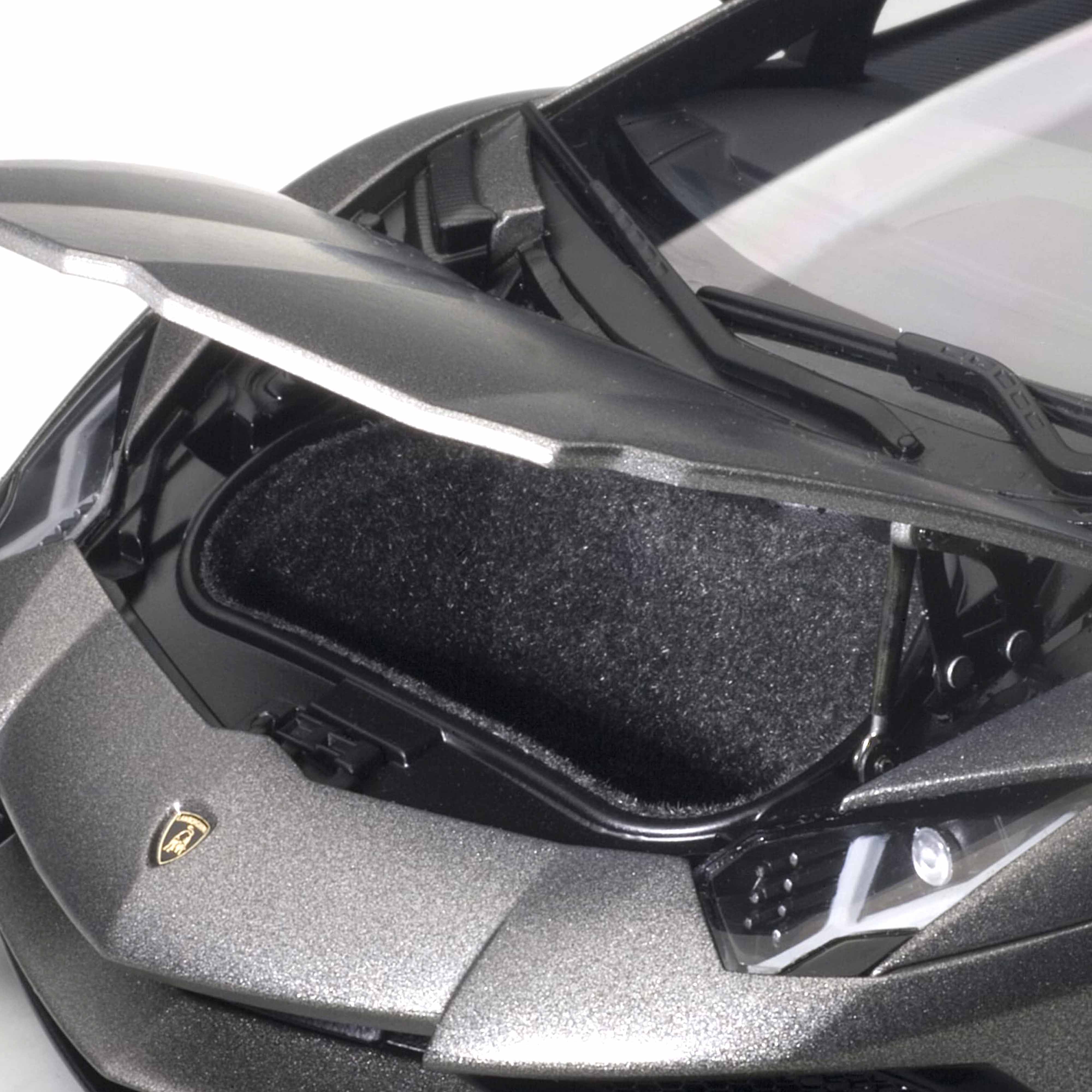 Lamborghini Aventador LP750-4 SV 2015 Gris Titan/Gris Mat 1/18 - Image 5