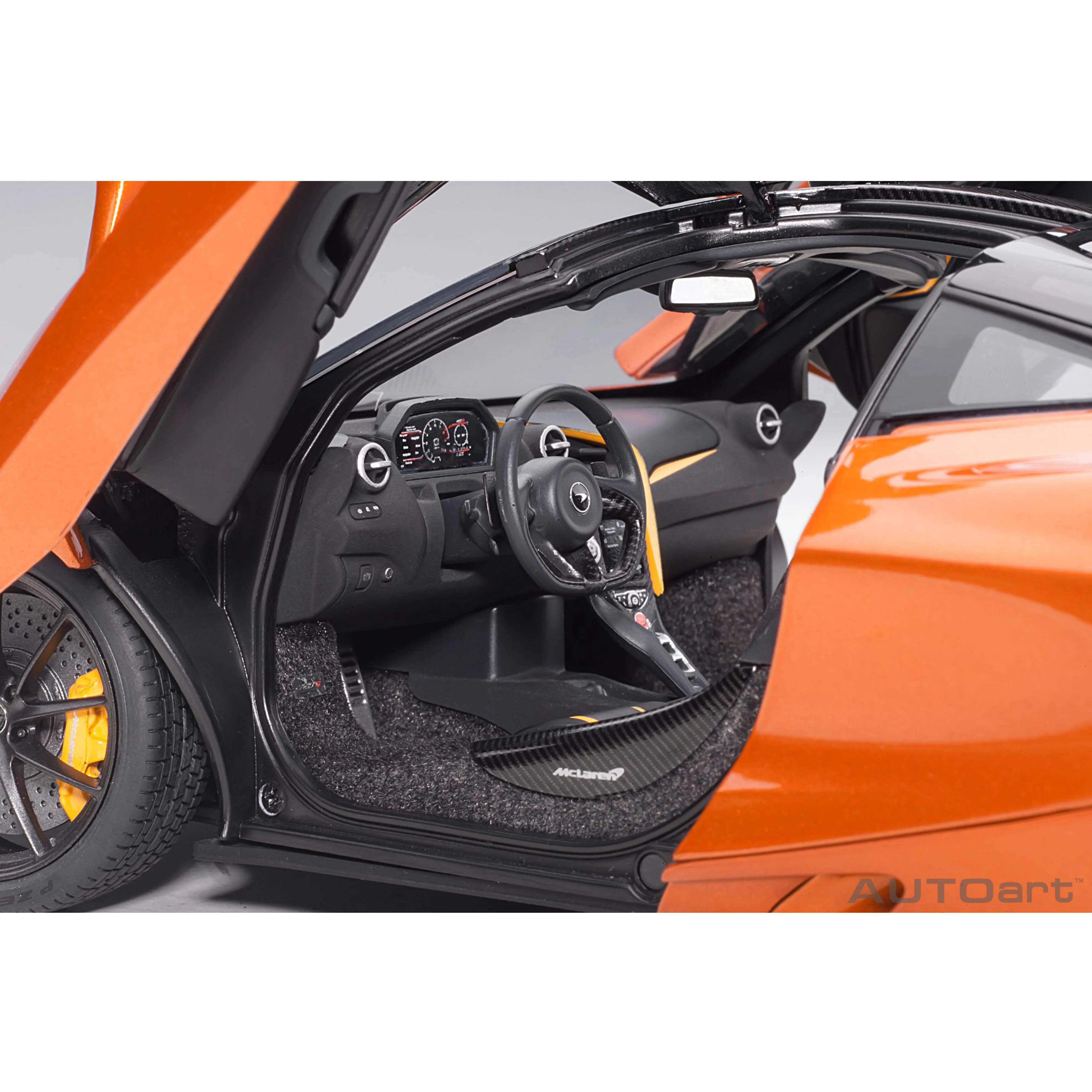 McLaren 720S 2017 Azores/Orange Métallique 1/18 - Image 4