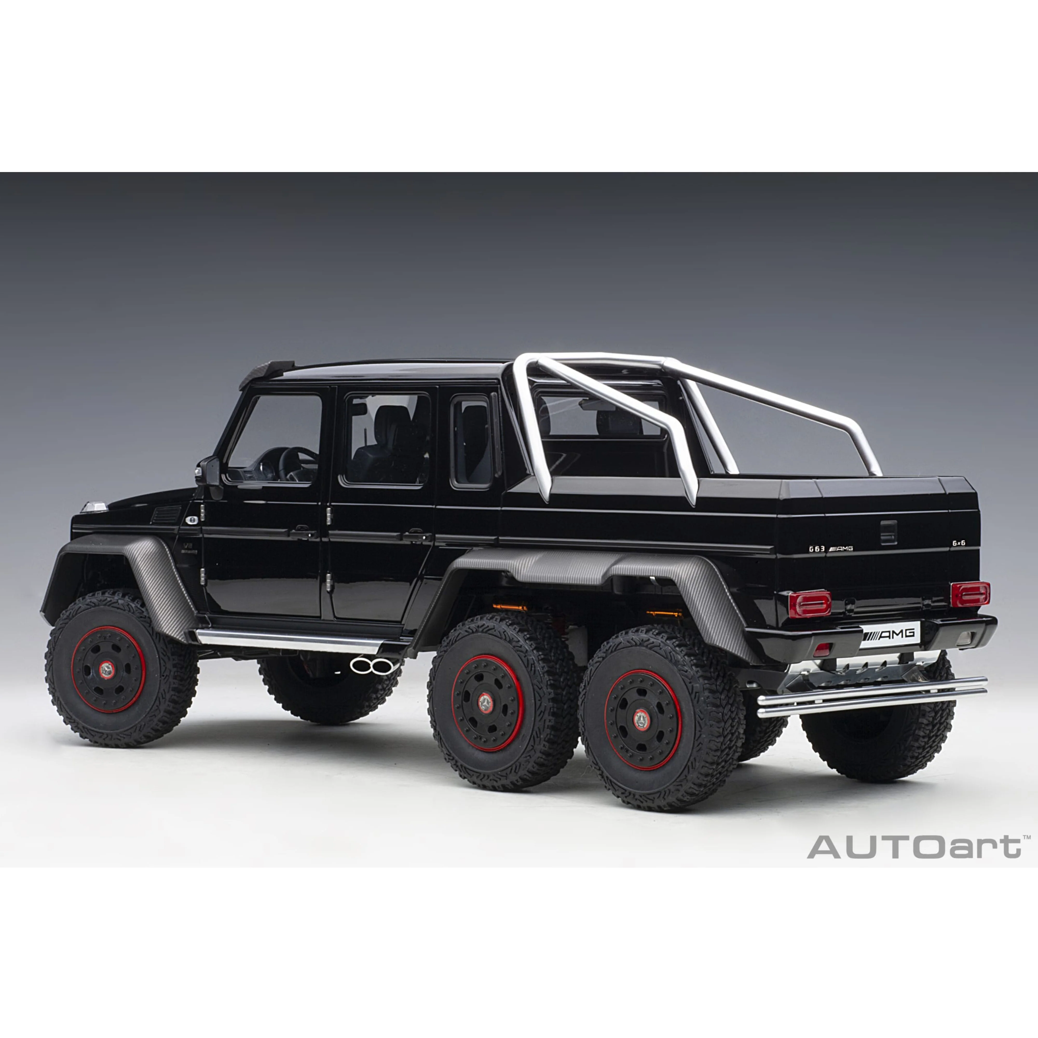 Mercedes-Benz G63 AMG 6x6 2013 Noir brillant 1/18 - Image 2