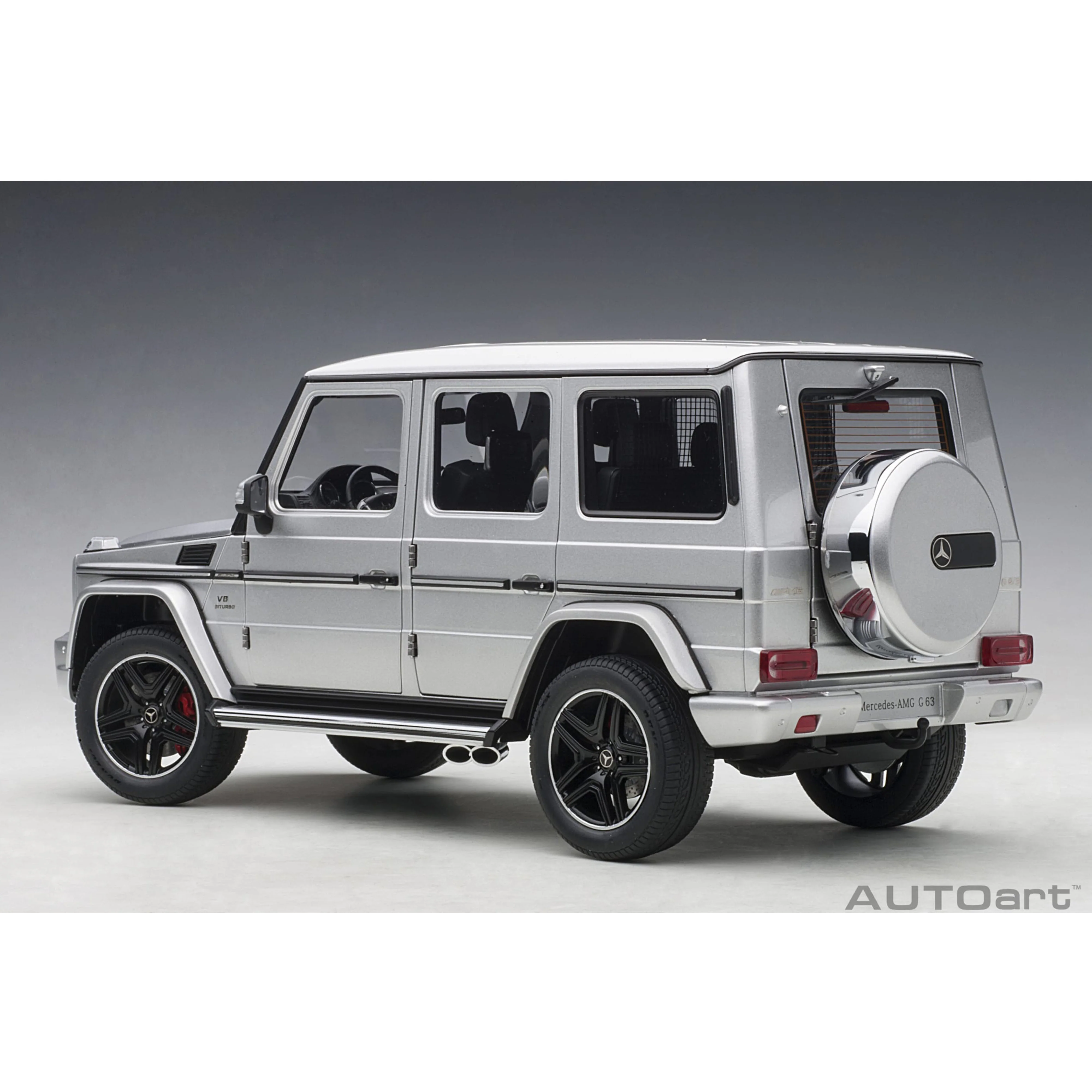 Mercedes AMG G63 2017 Argent 1/18 - Image 2