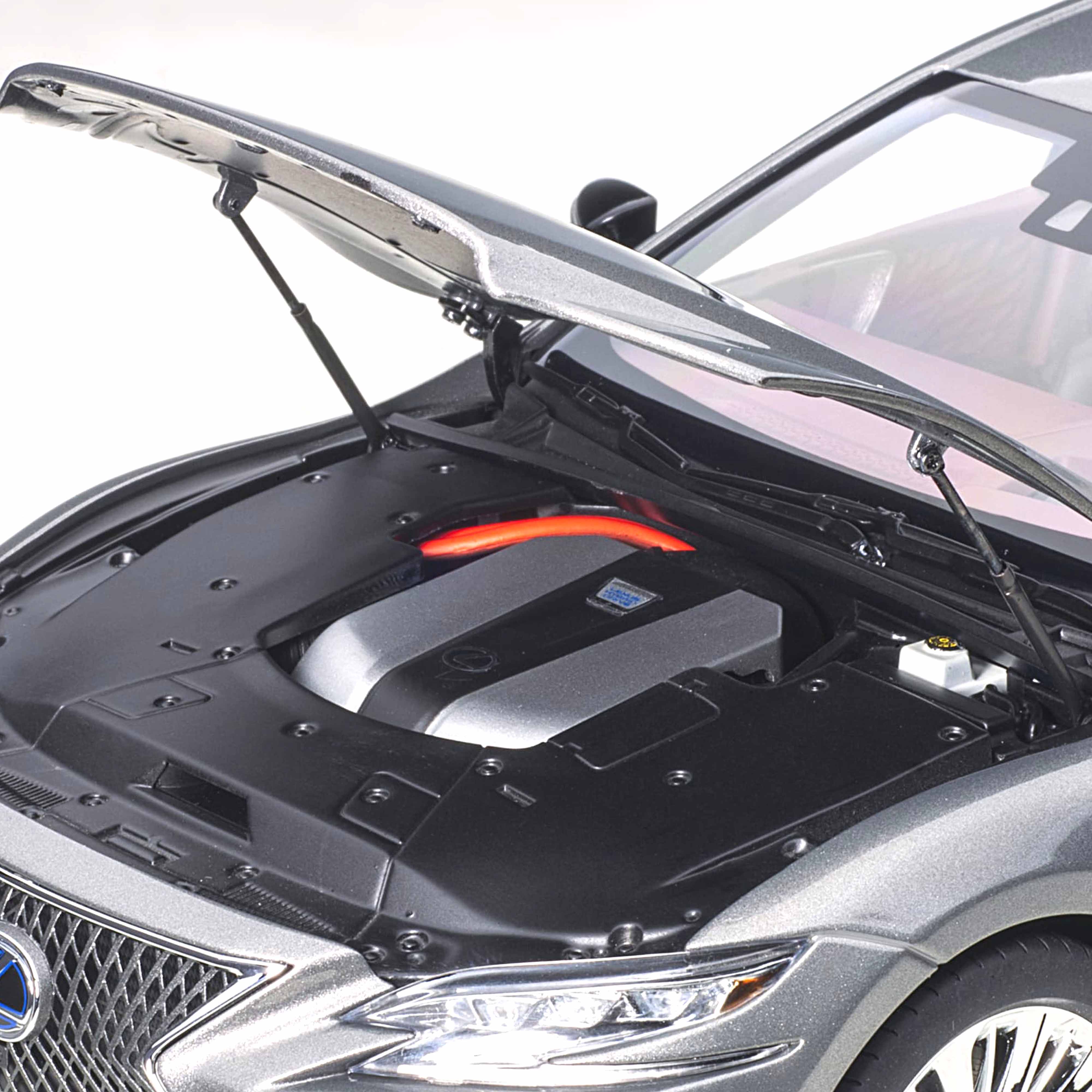 Lexus LS500h 2018 Lustre Manganèse Métallisé/Cramoisi 1/18 - Image 6