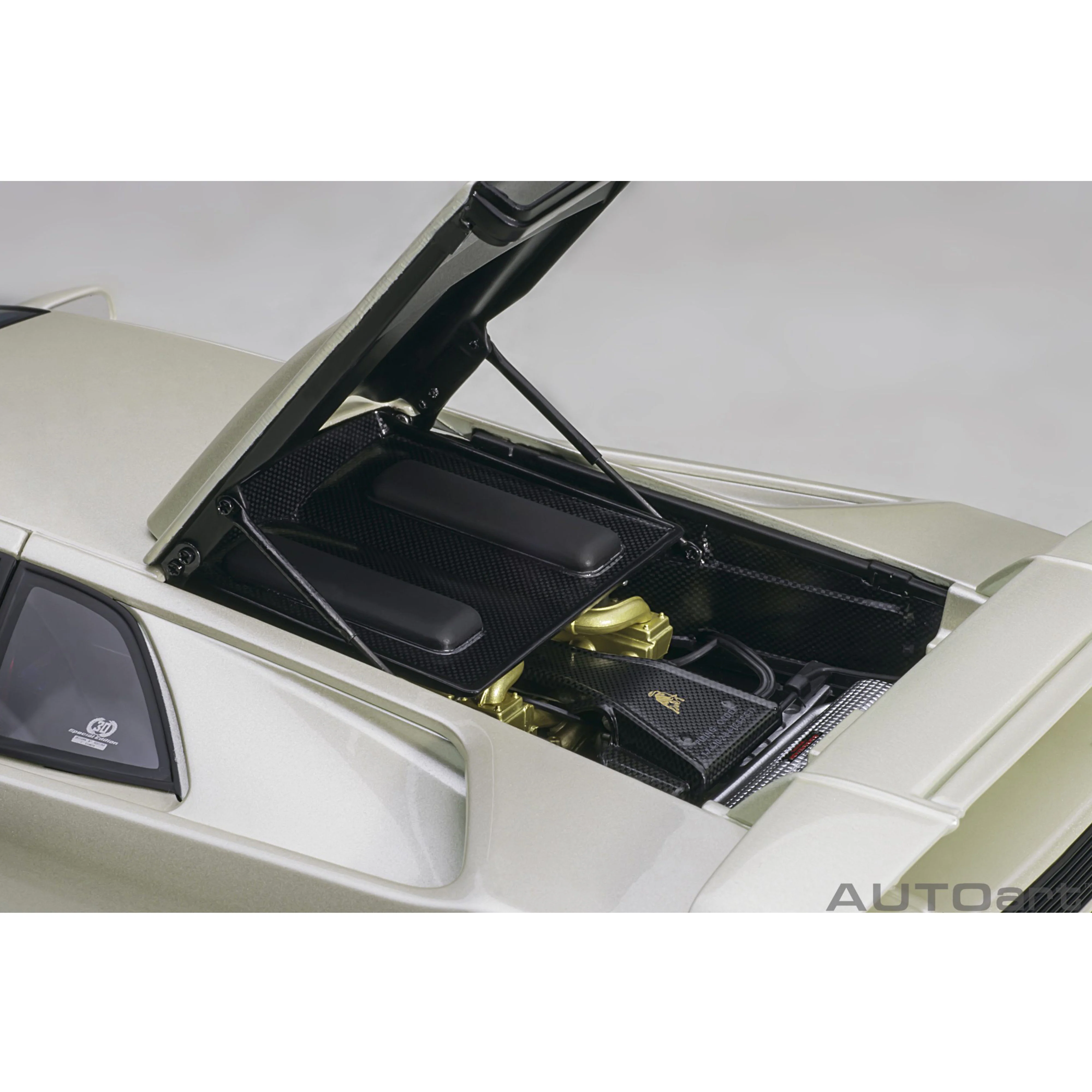 Lamborghini Diablo SE30 JOTA 1995 Intérieur blanc/rouge 1/18 - Image 7