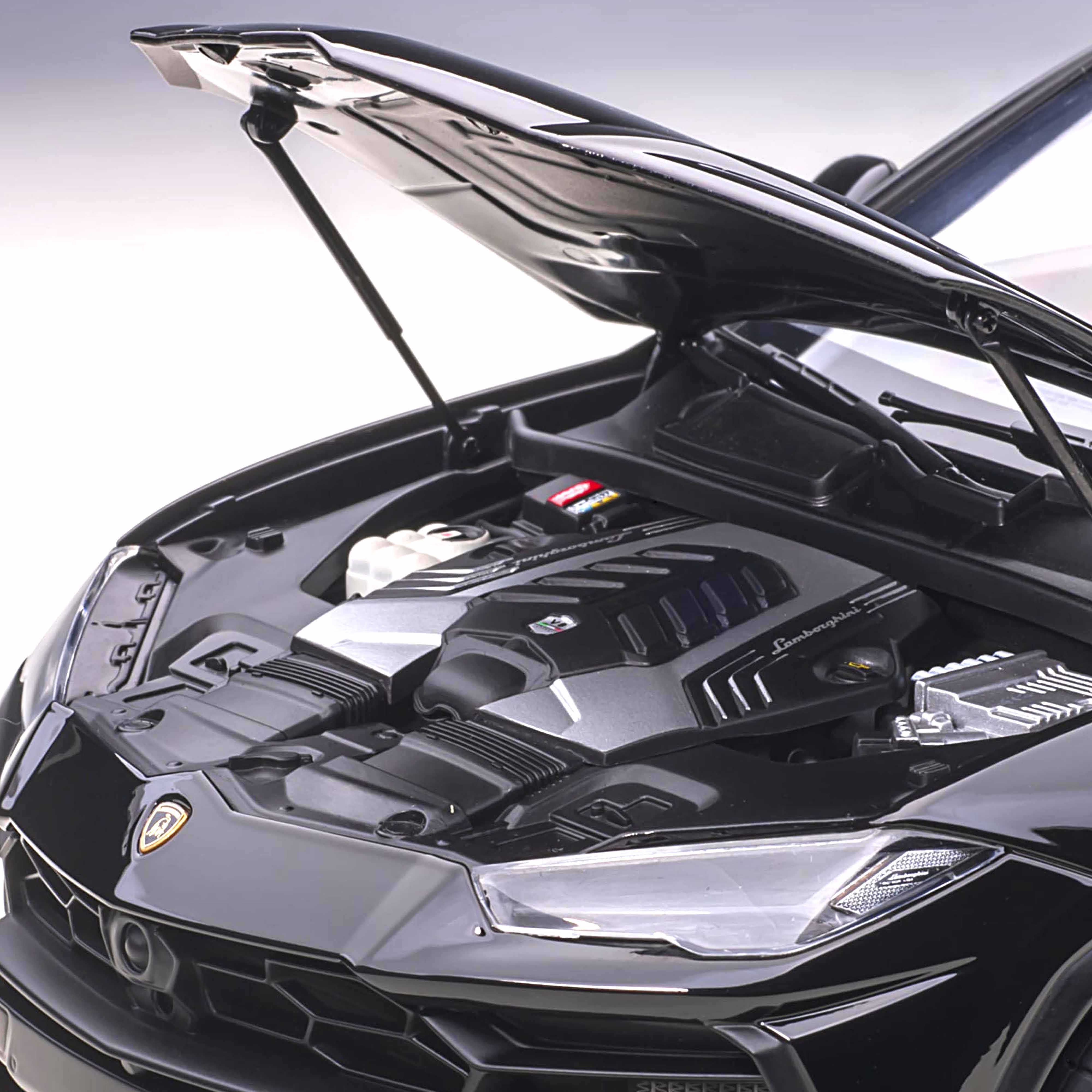 Lamborghini Urus 2018 Noir Intense 1/18 - Image 6