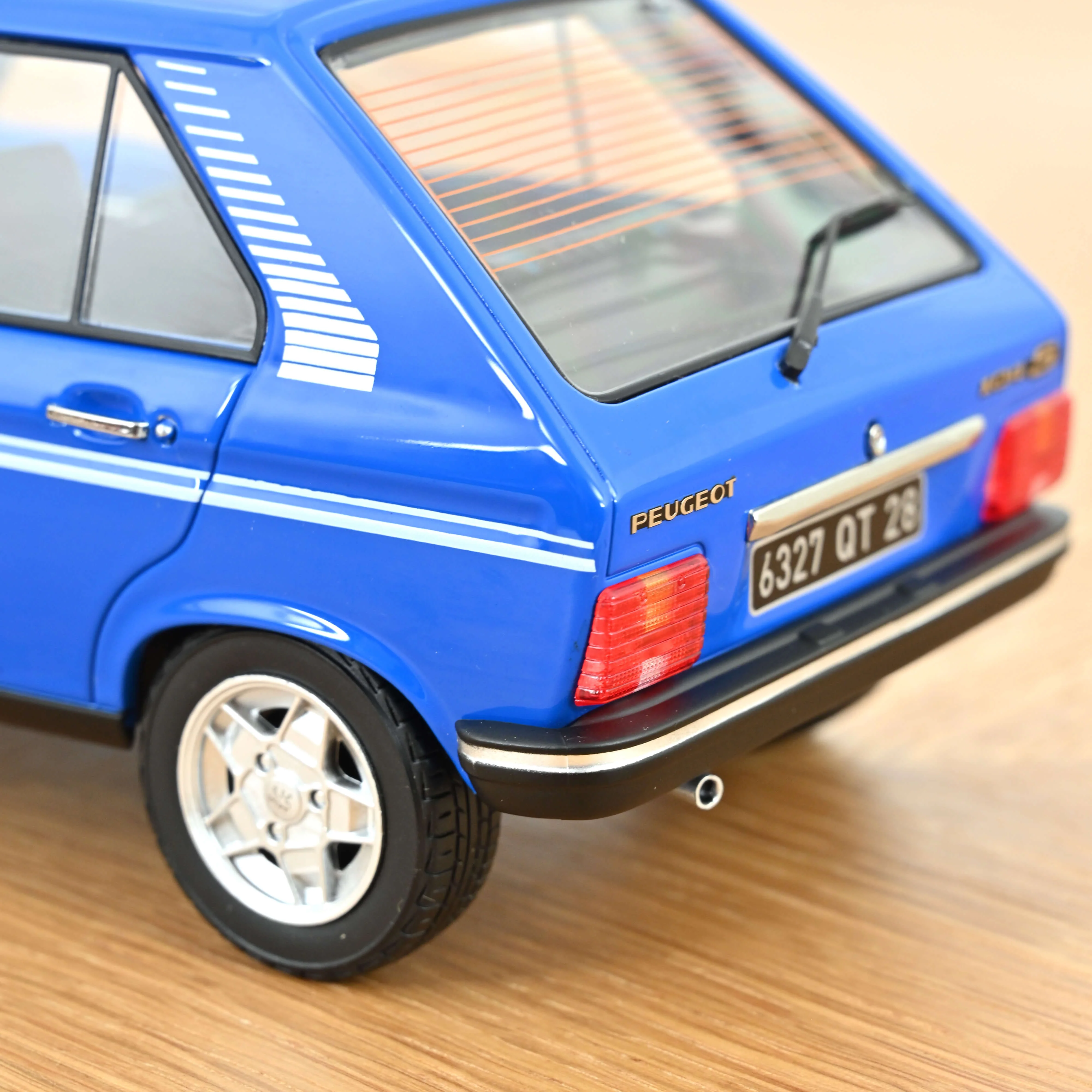 Peugeot 104 S 1981 Bleu Ibis 1/18 - Image 4