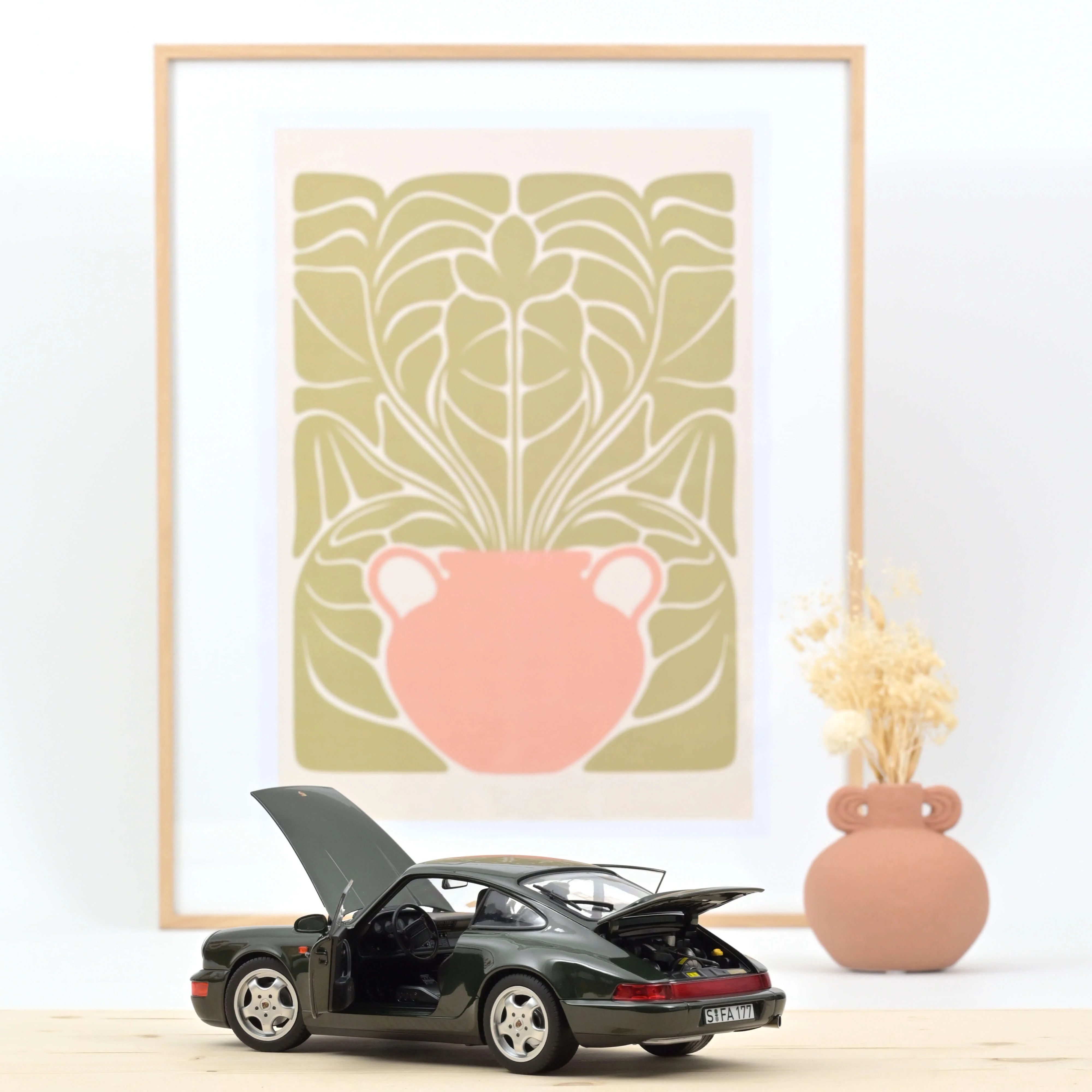 Porsche 911 Carrera 4 1992 Vert Métallisé 1/18 - 200pcs - Image 2