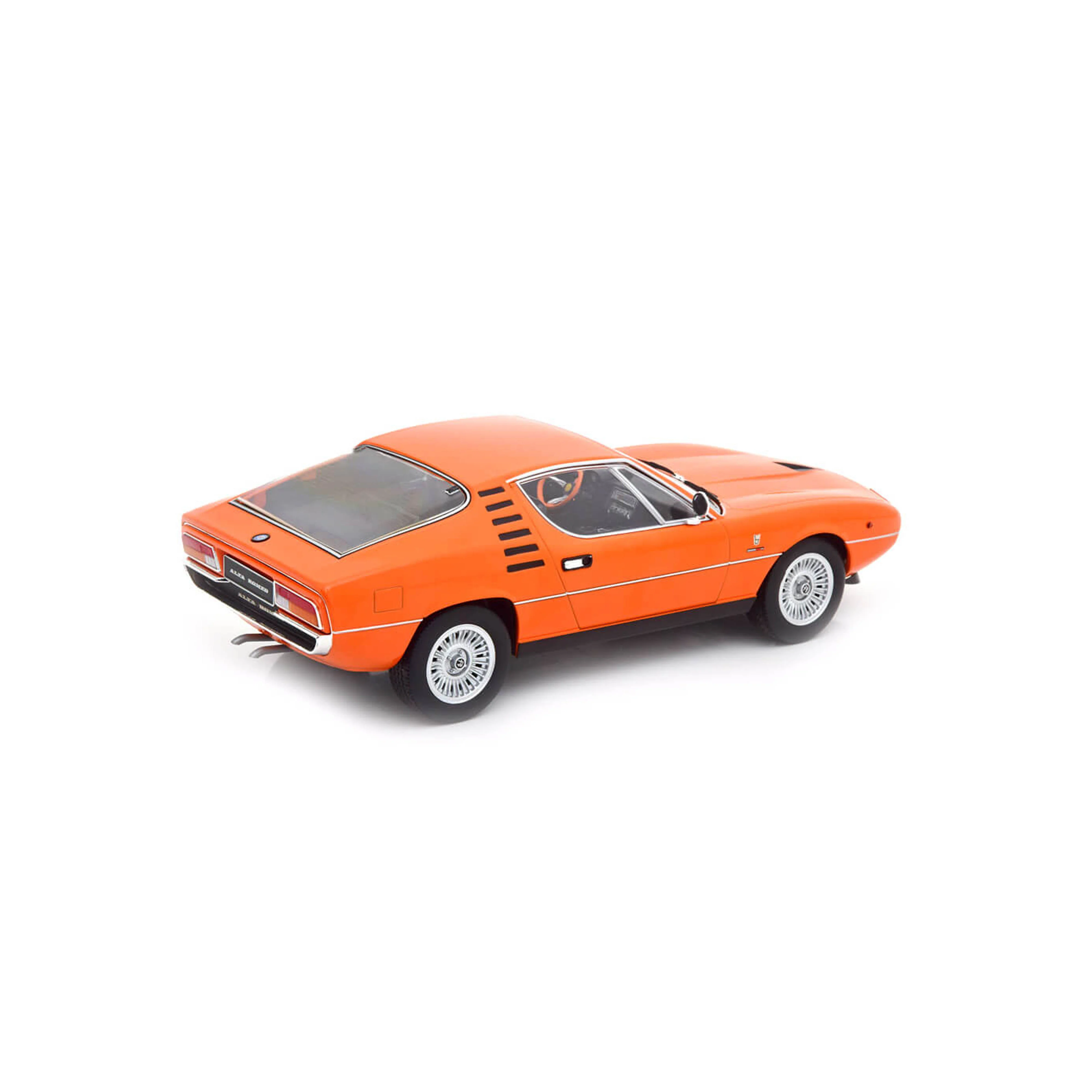 Alfa Romeo Montreal 1970 Orange 1/18 - Image 2