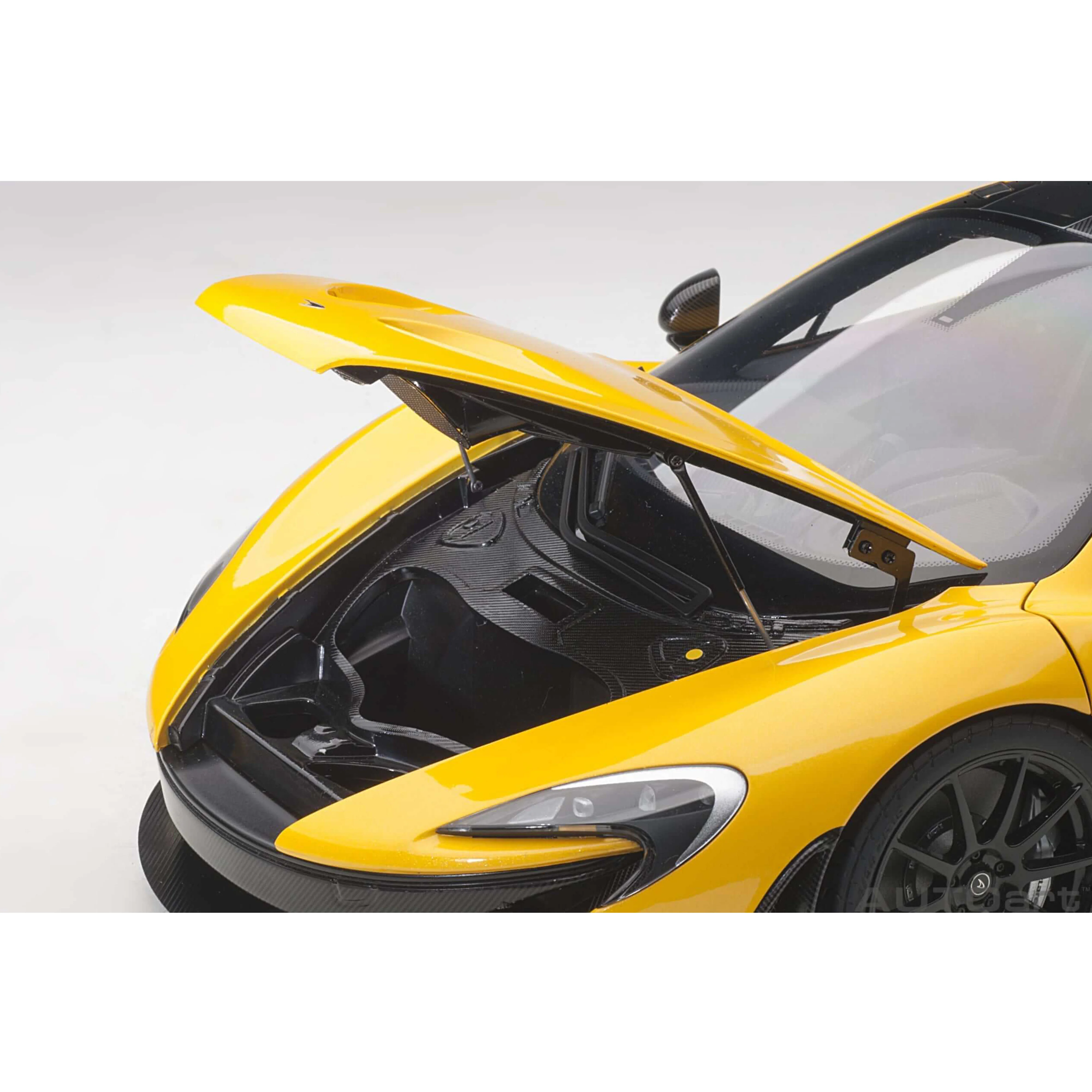 McLaren P1 2013 Jaune Volcan 1/12 - Image 6
