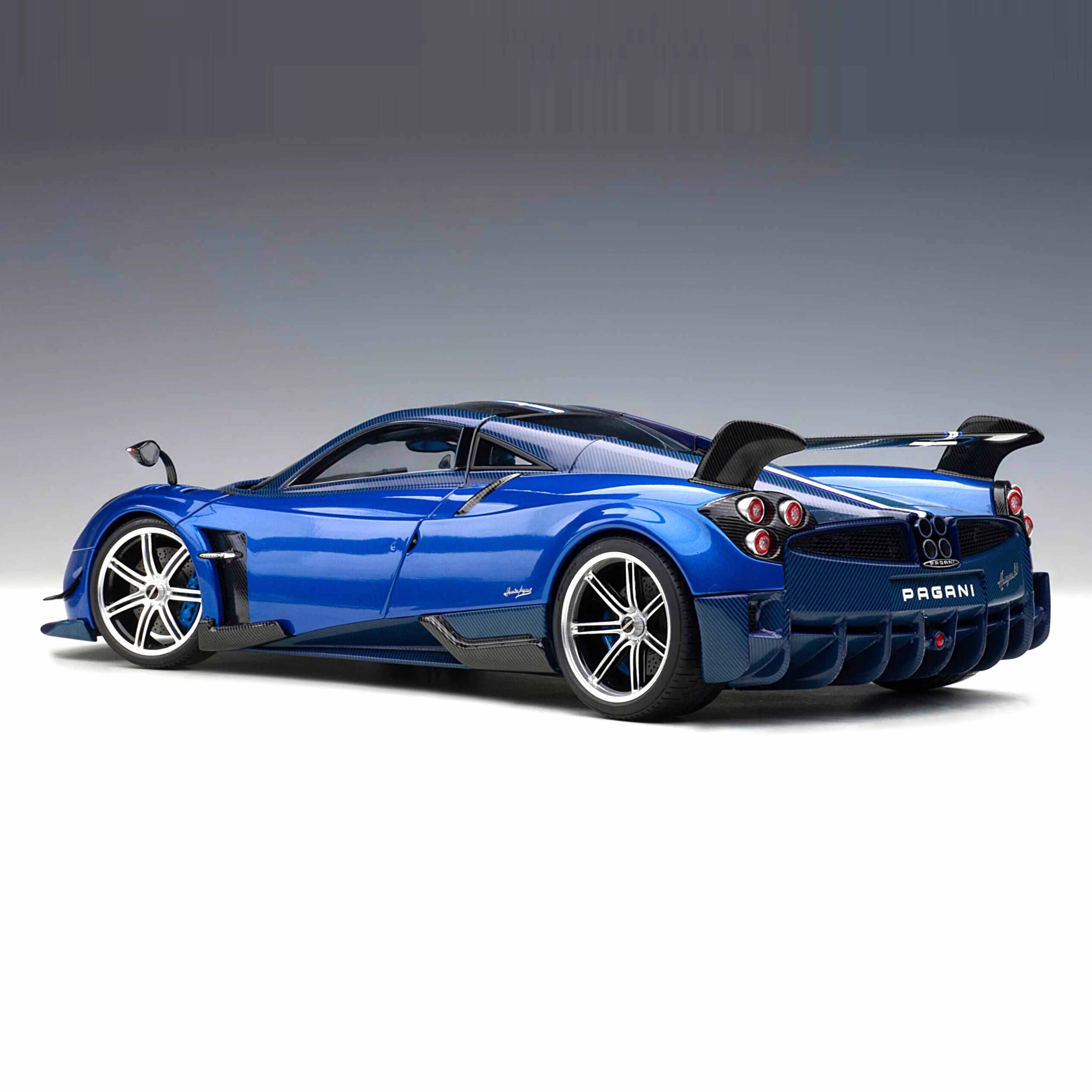 Pagani Huayra BC 2016 Bleu Carbone/Carbone 1/18 - Image 2