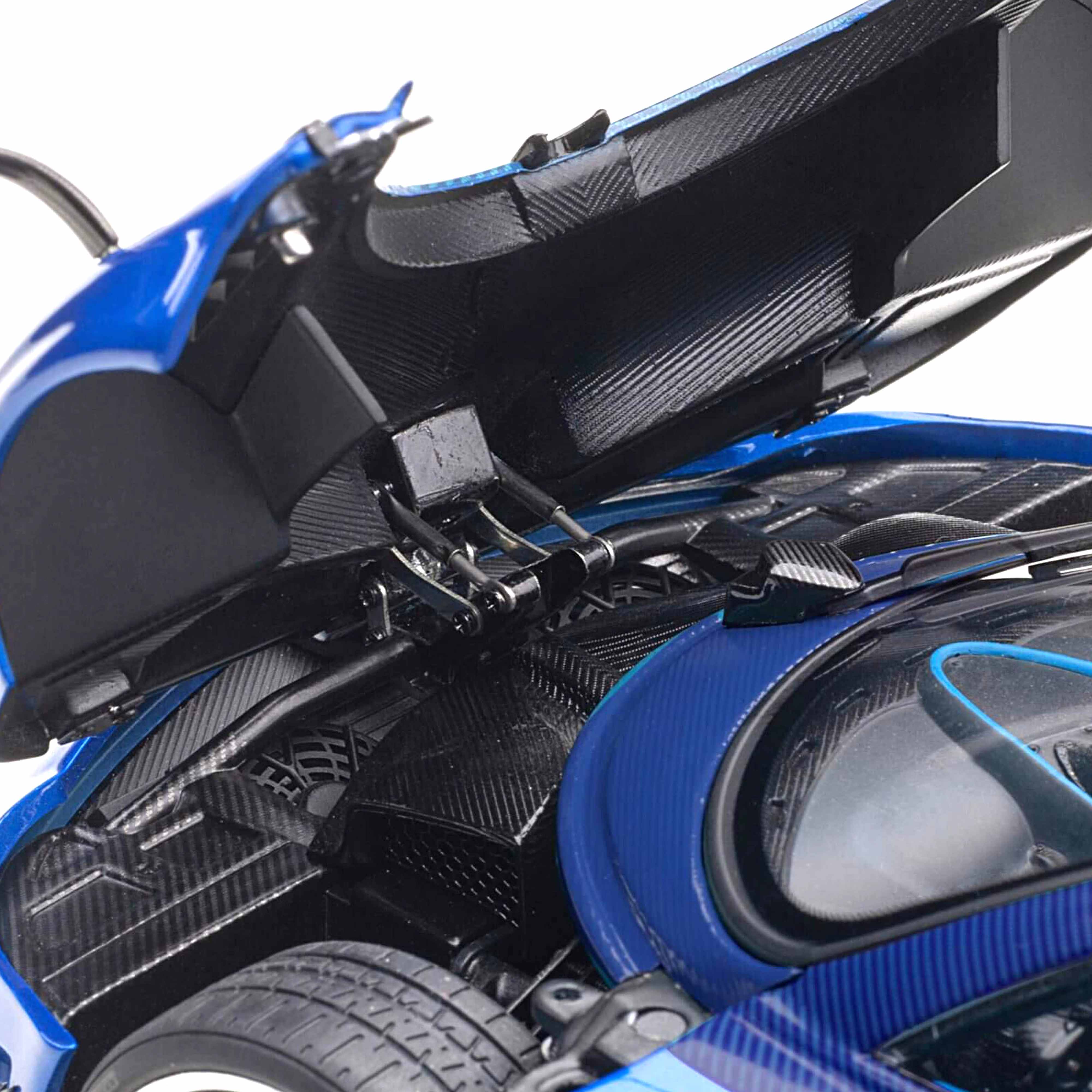 Pagani Huayra BC 2016 Bleu Carbone/Carbone 1/18 - Image 6