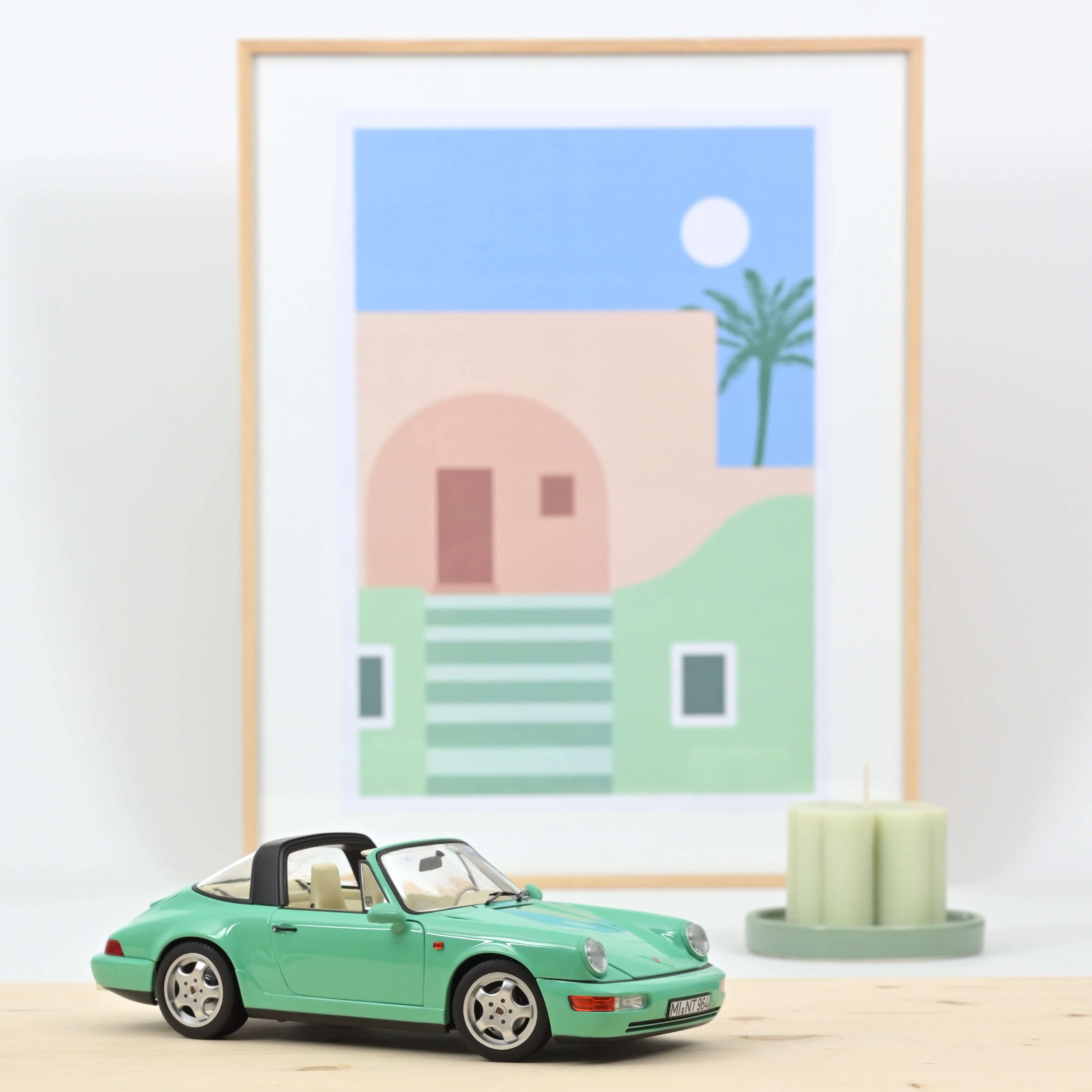 Porsche 911 Carrera 4 Targa 1991 Vert 1/18 - 200pcs - Image 2