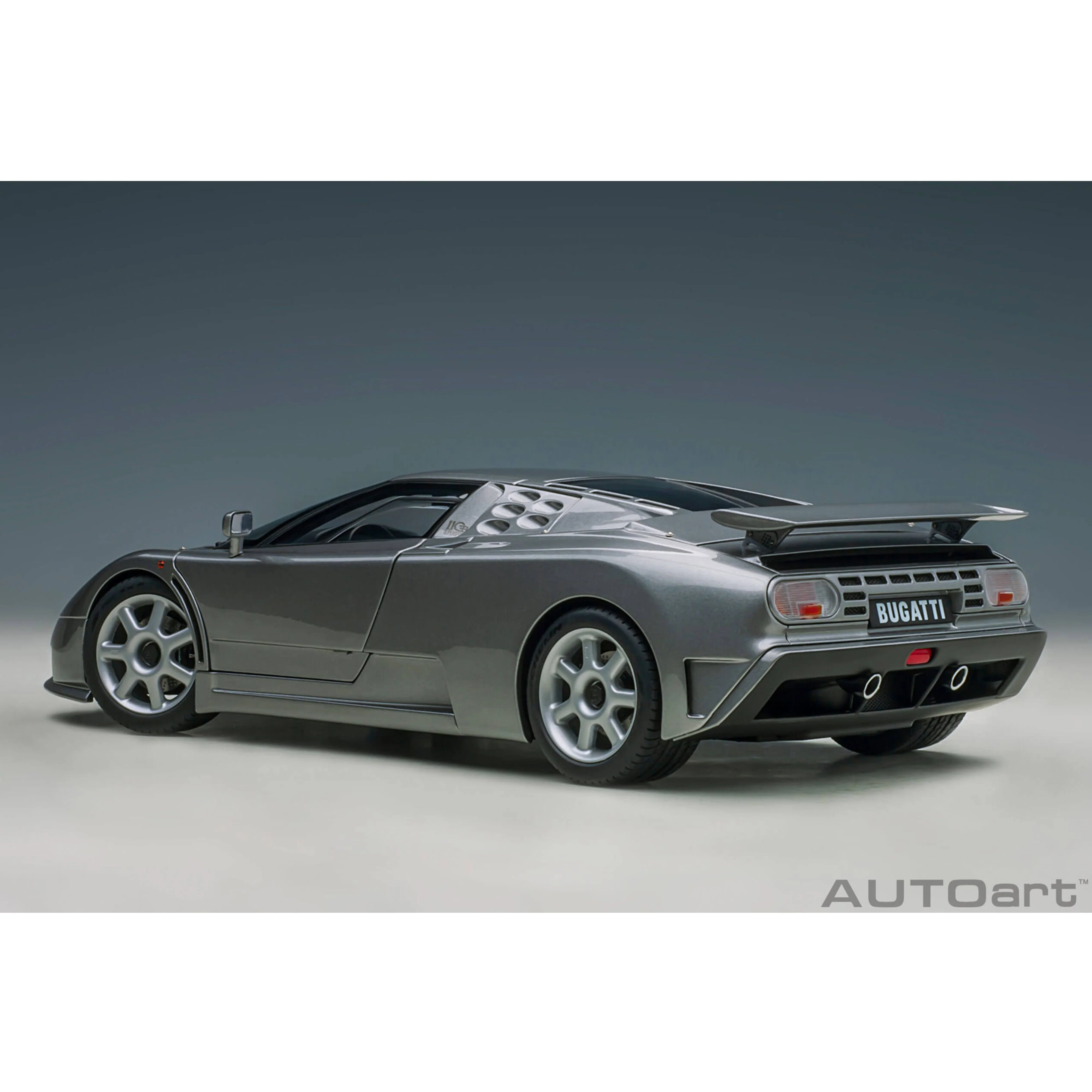 Bugatti EB110 SS Gris Métallique 1/18 - Image 2