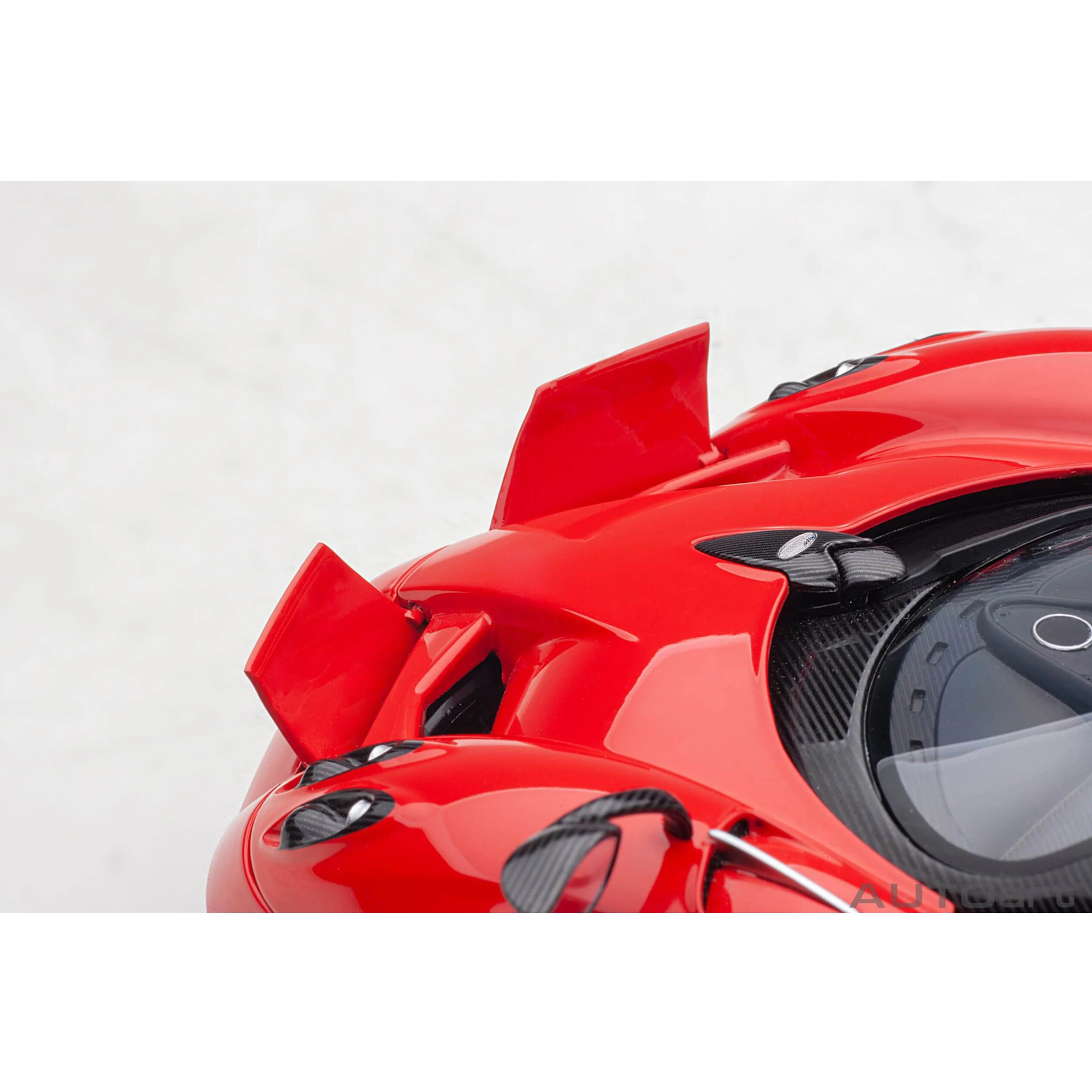 Pagani Huayra Roadster 2017 Monza Rouge 1/18 - Image 7