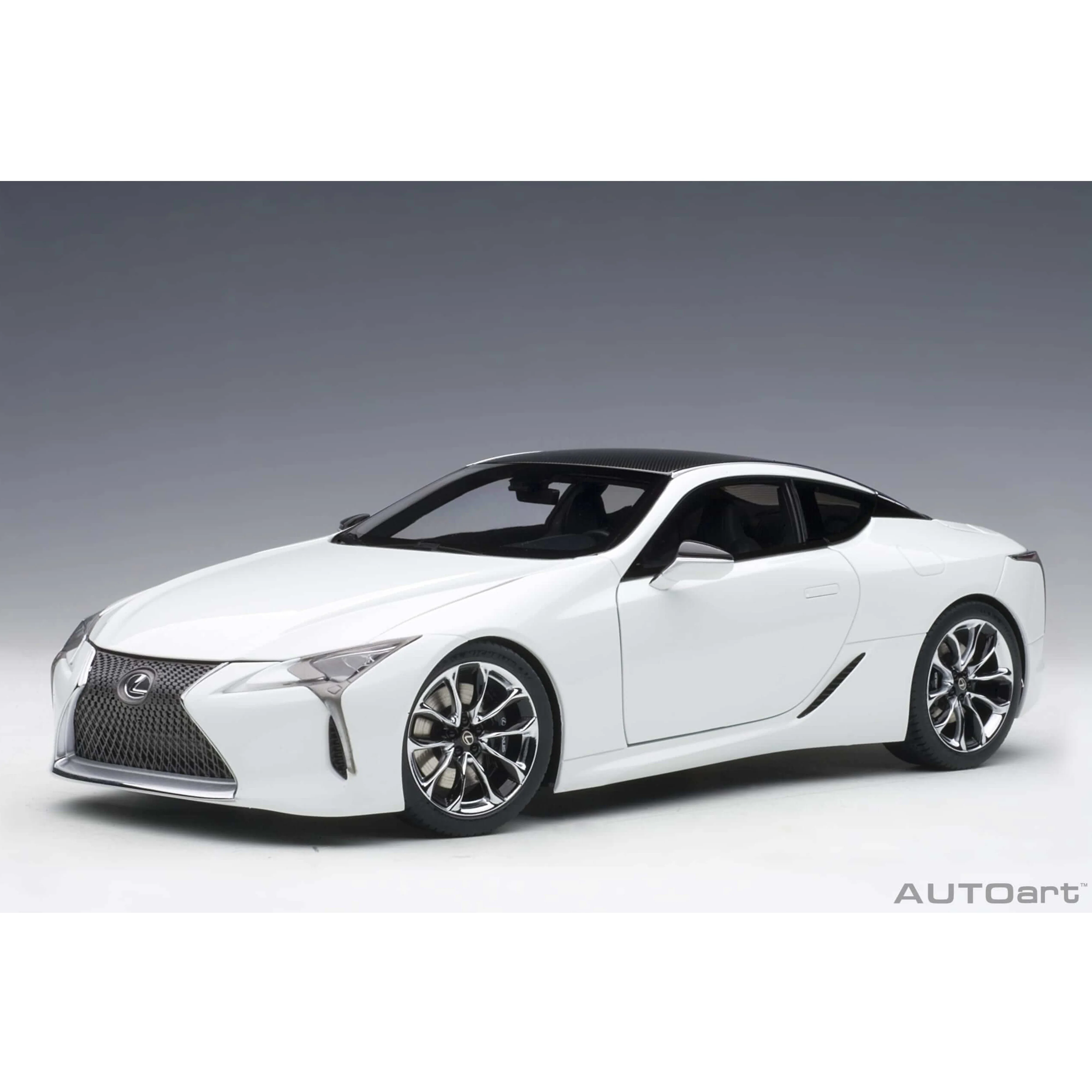 Lexus LC 500 Blanc Métallique/Intérieur Noir 1/18
