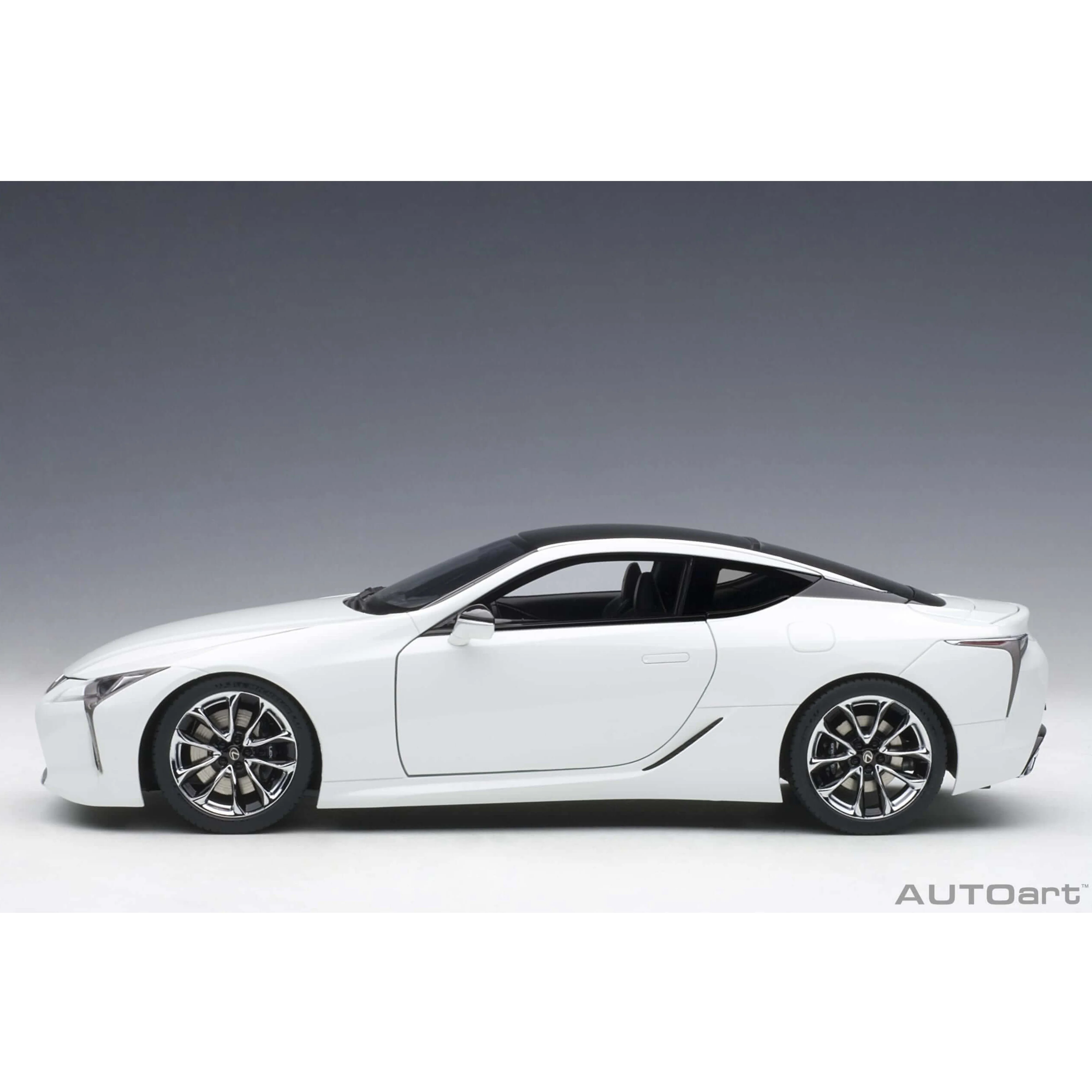 Lexus LC 500 Blanc Métallique/Intérieur Noir 1/18 - Image 3