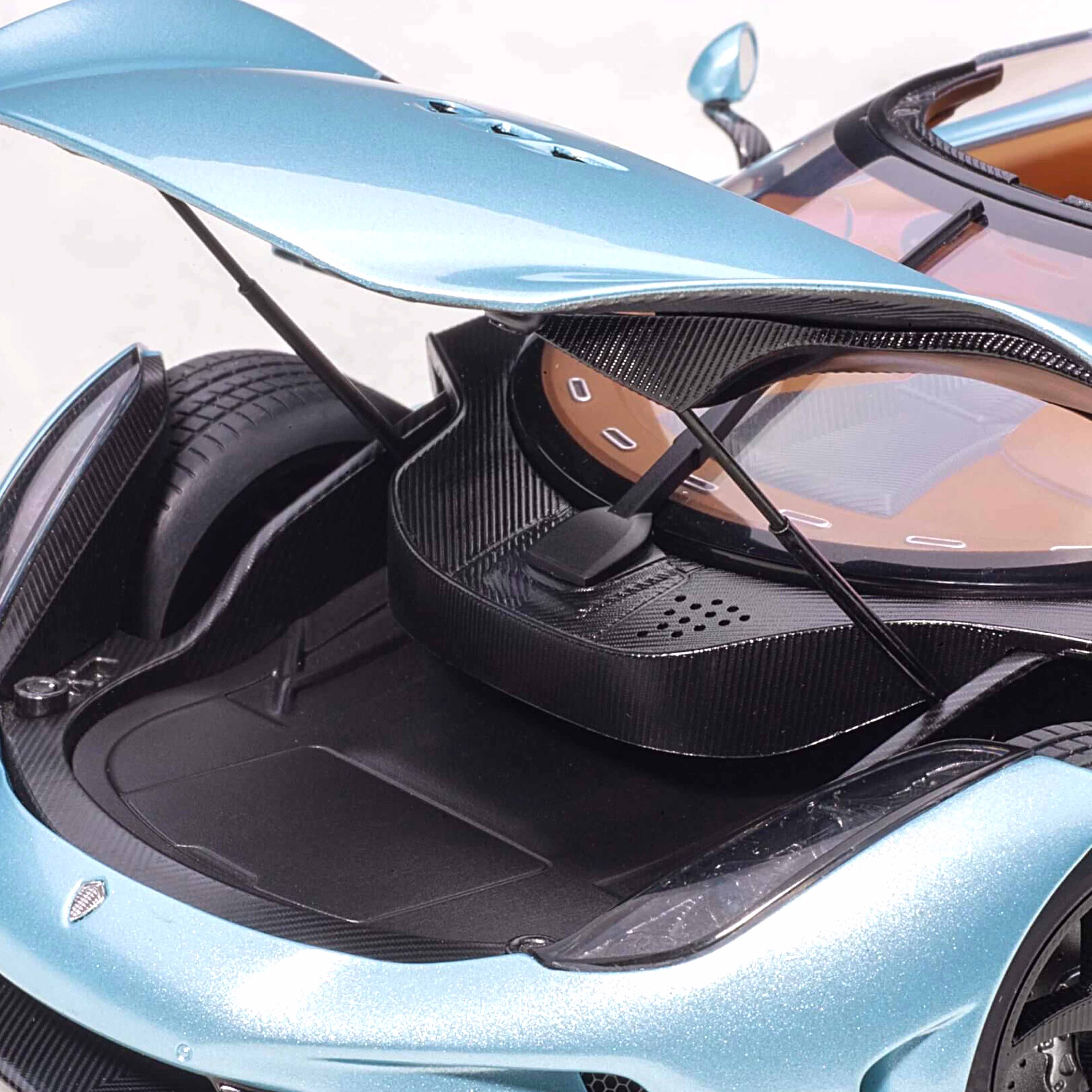 Koenigsegg Regera 2016 Bleu Horizon 1/18 - Image 6