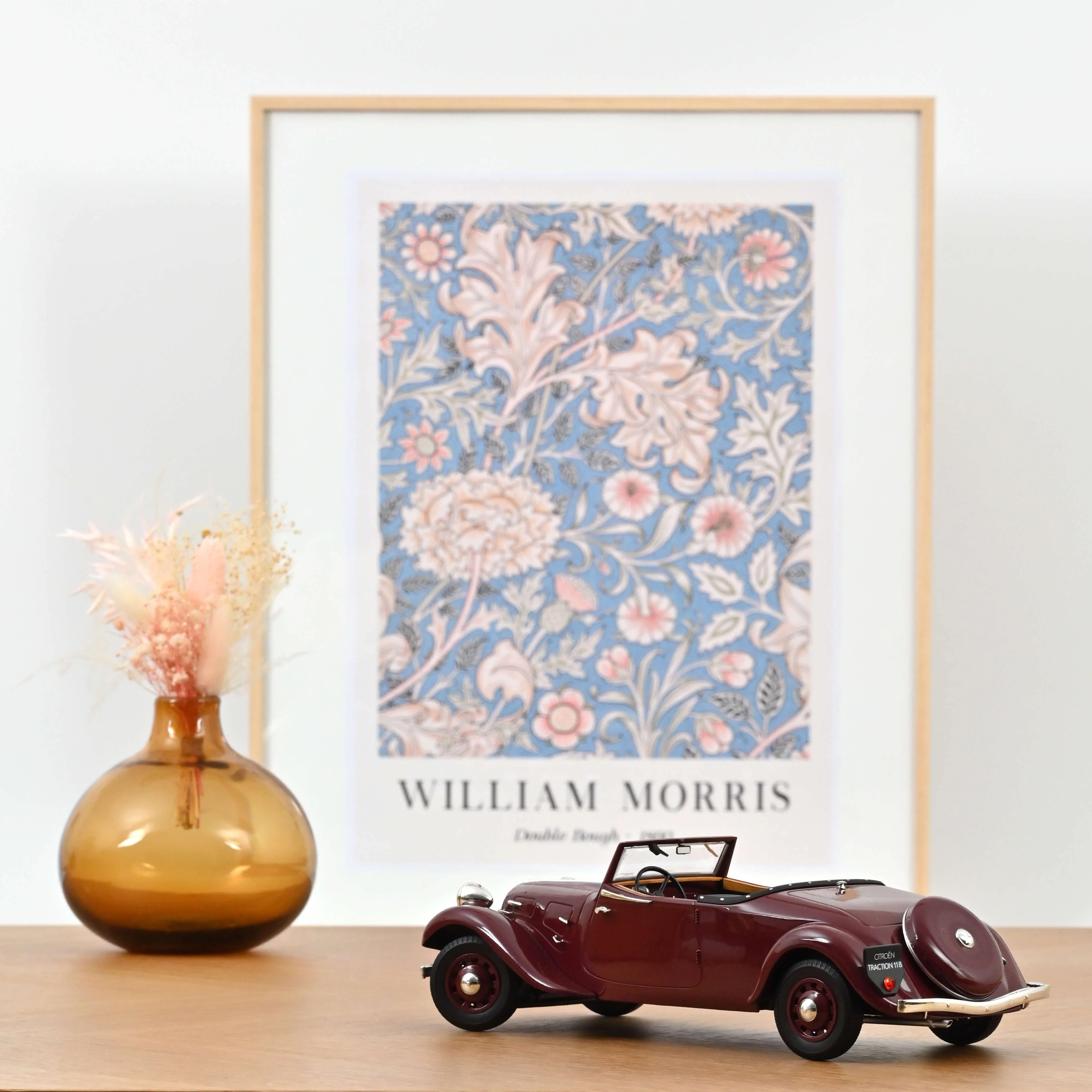 Citroën Traction Cabriolet 1938 Rouge foncé 1/18 - Image 2