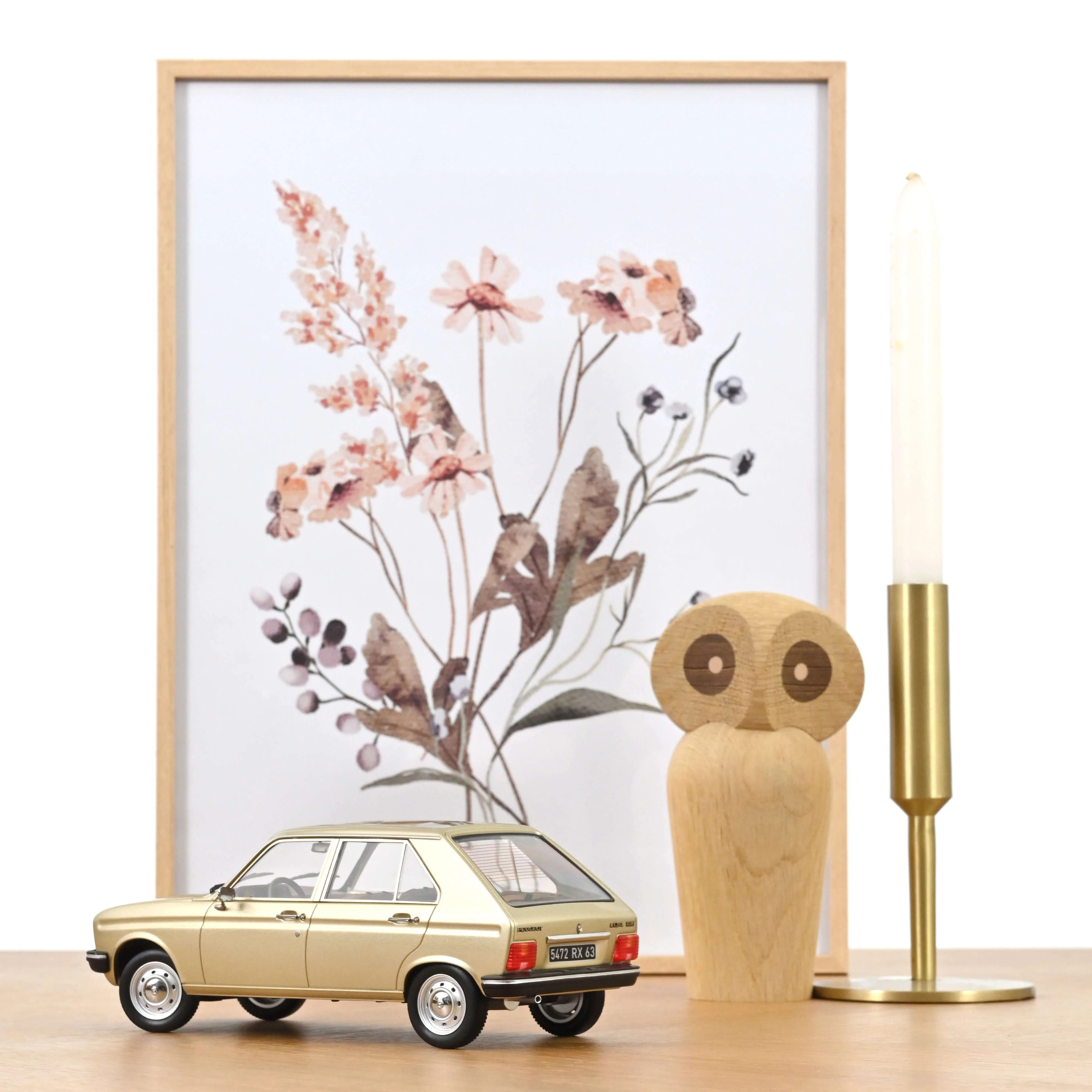 Peugeot 104 GR 1981 Beige métallisé 1/18 - Image 2