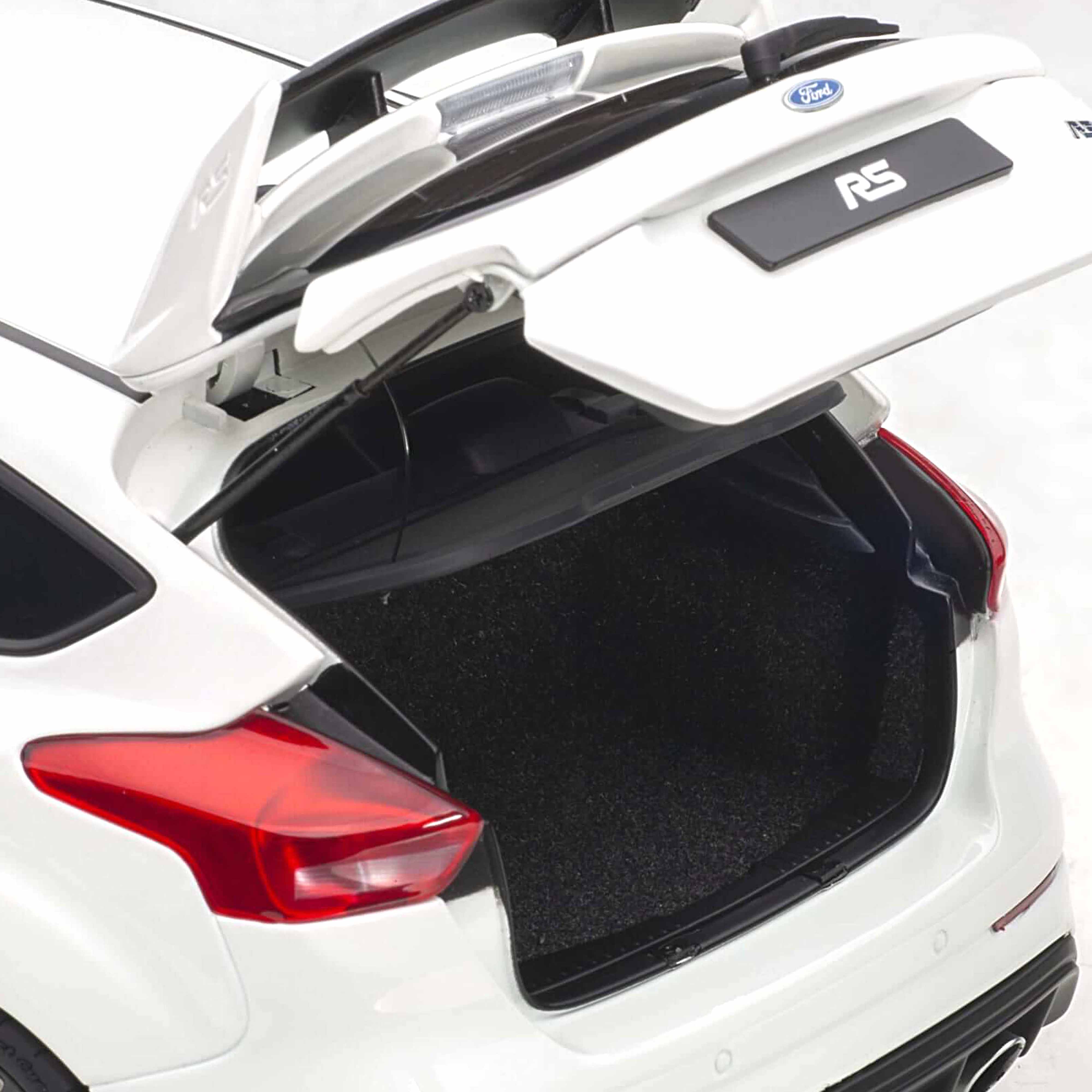 Ford Focus RS 2016 Blanc glacé 1/18 - Image 7