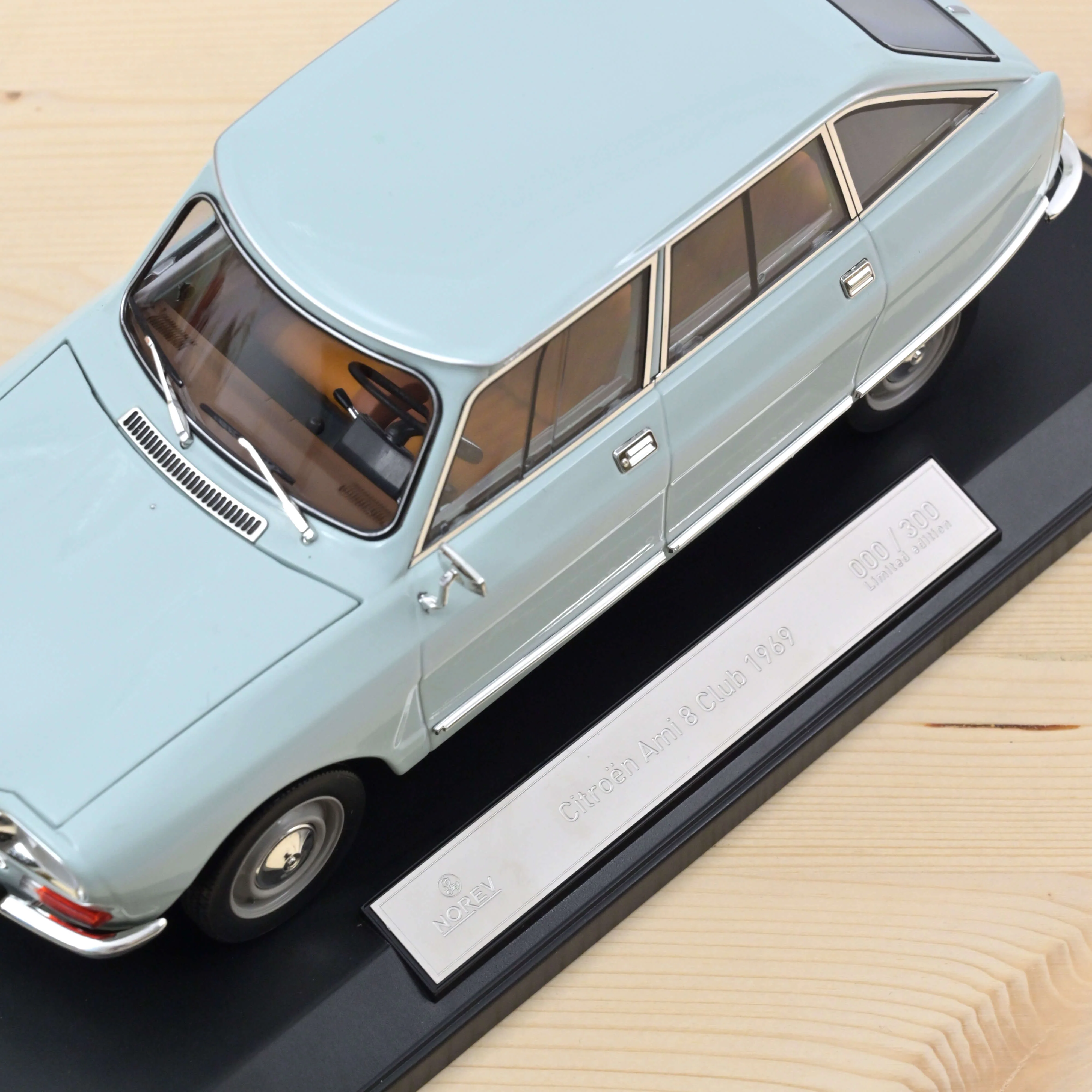 Citroën Ami 8 Club 1969 Bleu Thasos 1/18 - 300pcs - Image 4