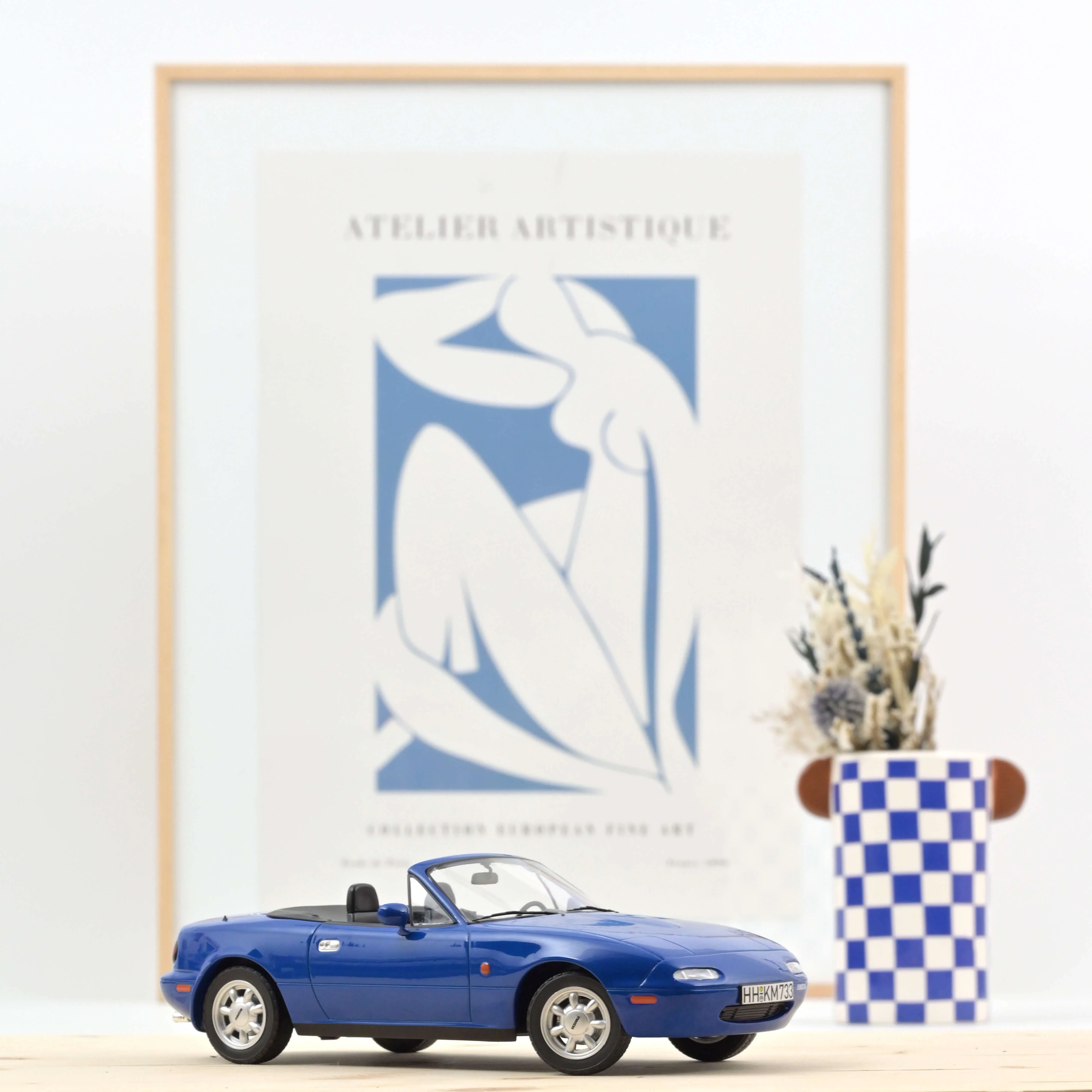 Mazda MX-5 1989 Bleu Naval 1/18 - 100pcs
