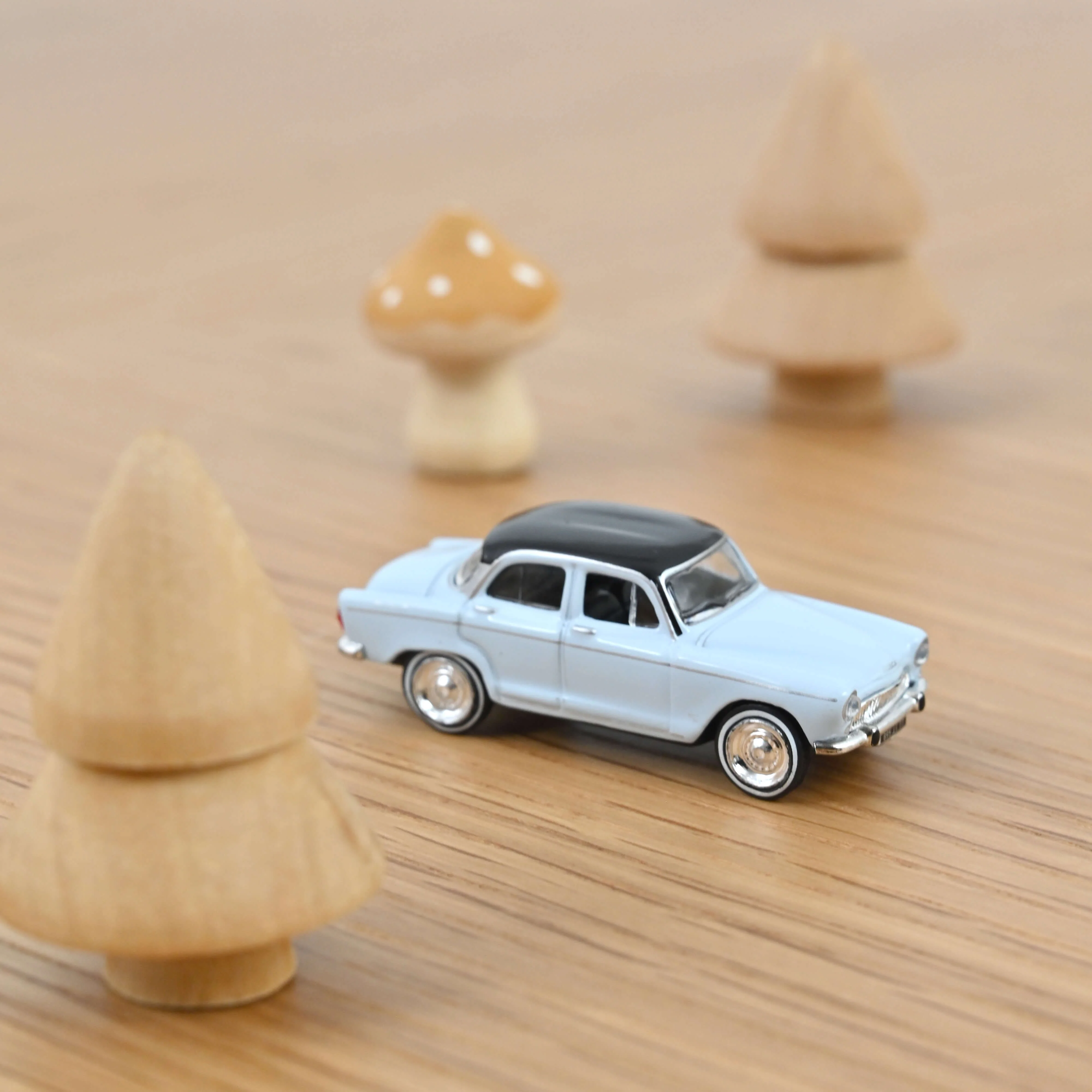 Miniature 1