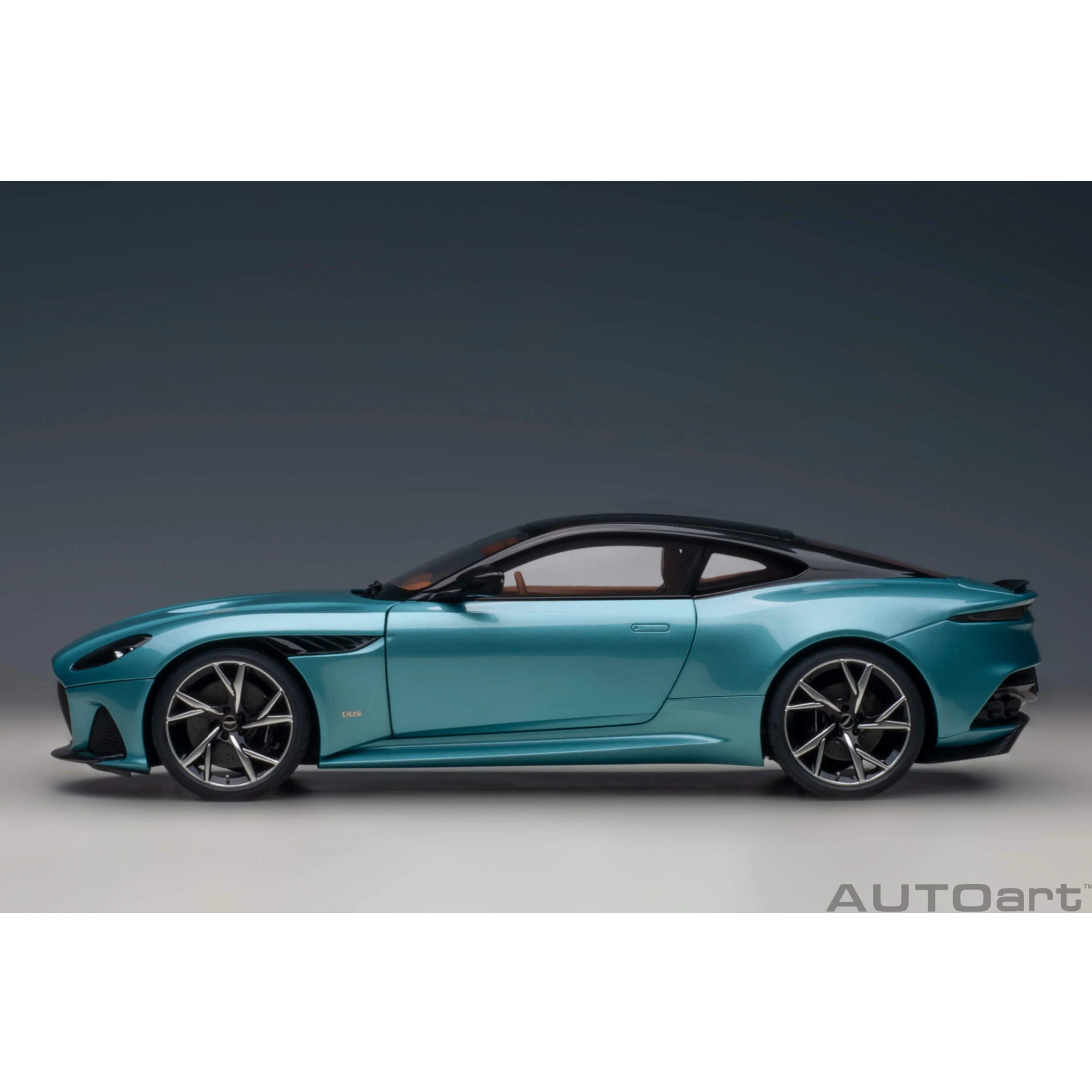Aston Martin DBS Superleggera 2019 Bleu perle des Caraïbes 1/18 - Image 3