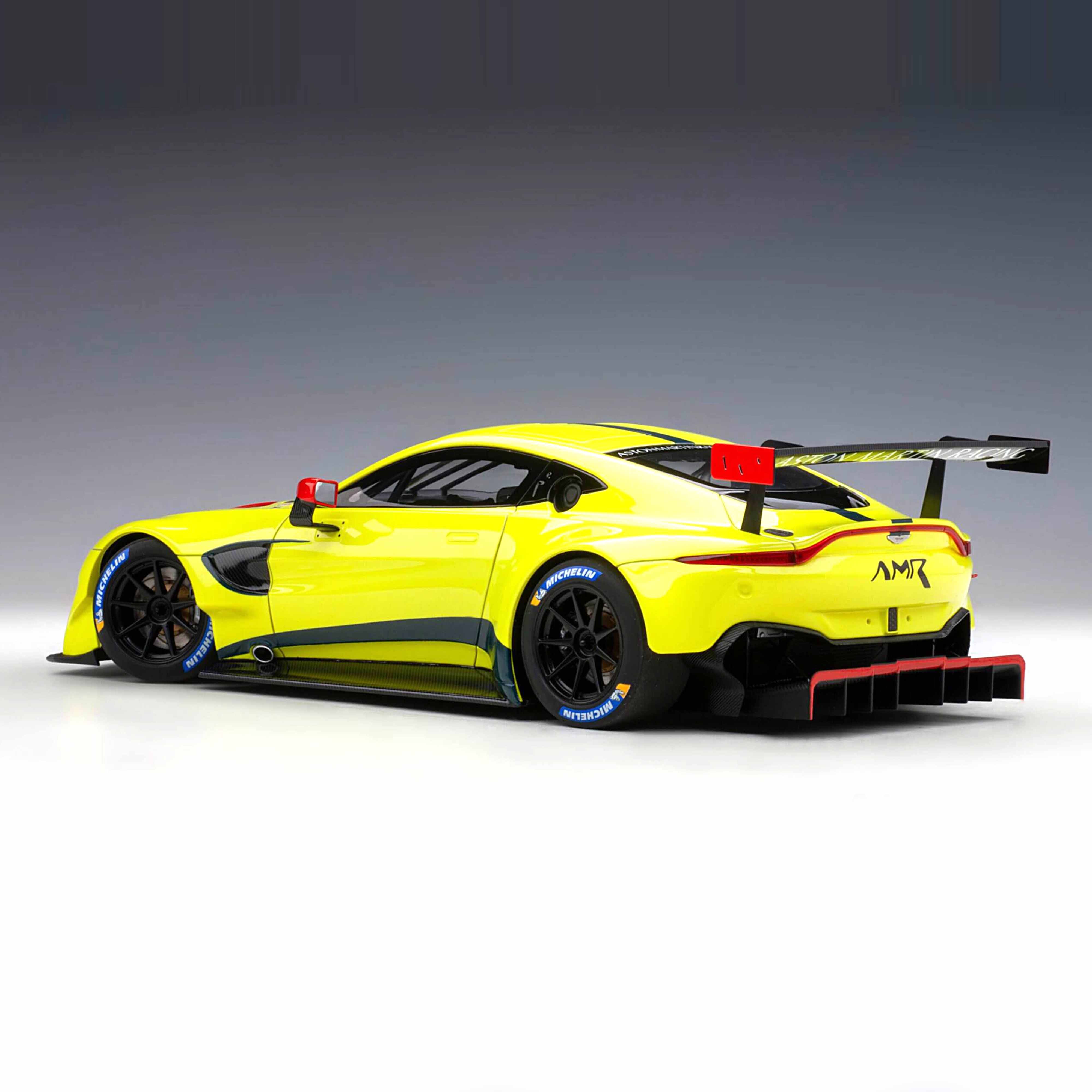 Aston Martin Vantage GTE LE MANS 2018 Voiture de présentation 1/18 - Image 2