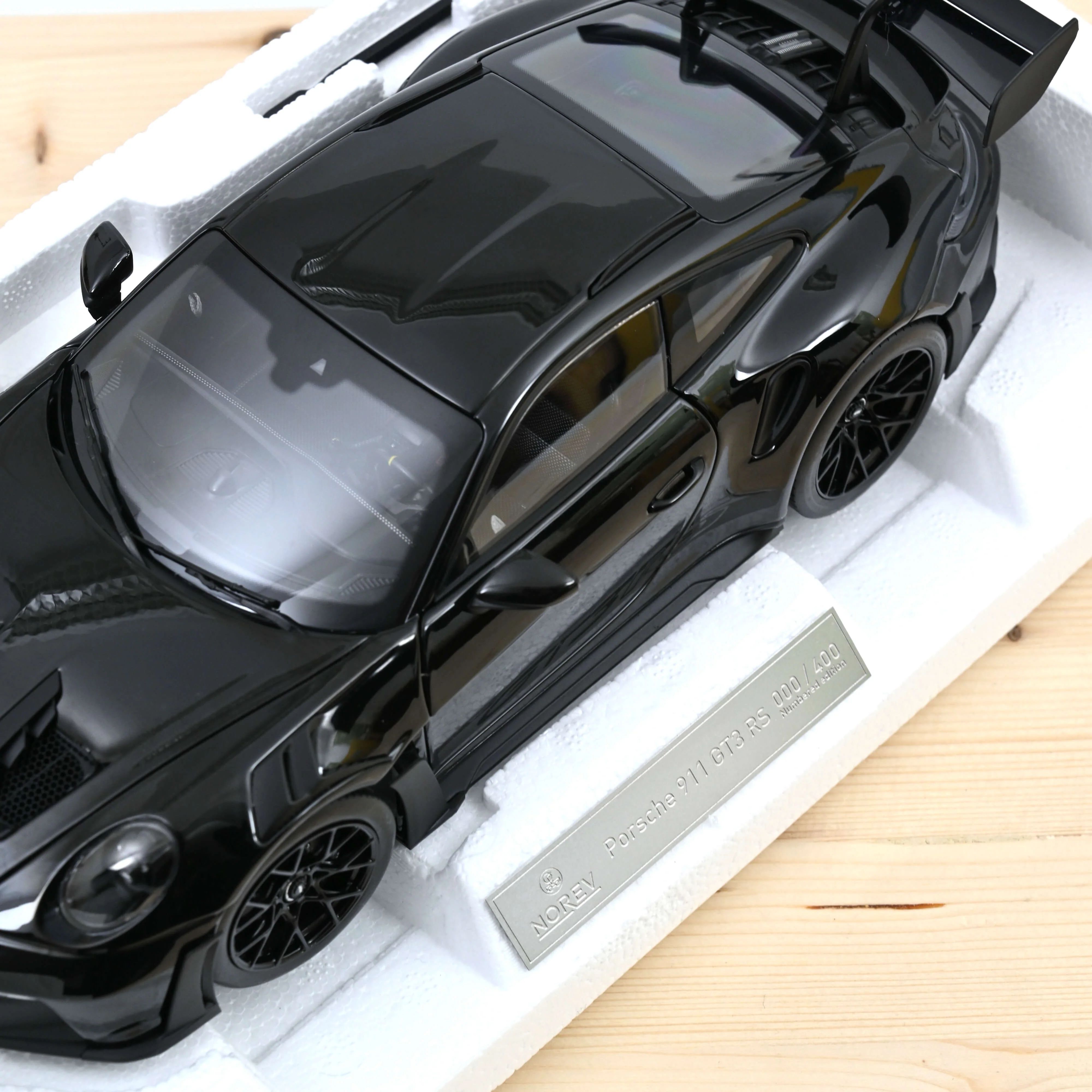 Porsche 911 GT3 RS 2022 Noir 1/18 - 400pcs - Image 4