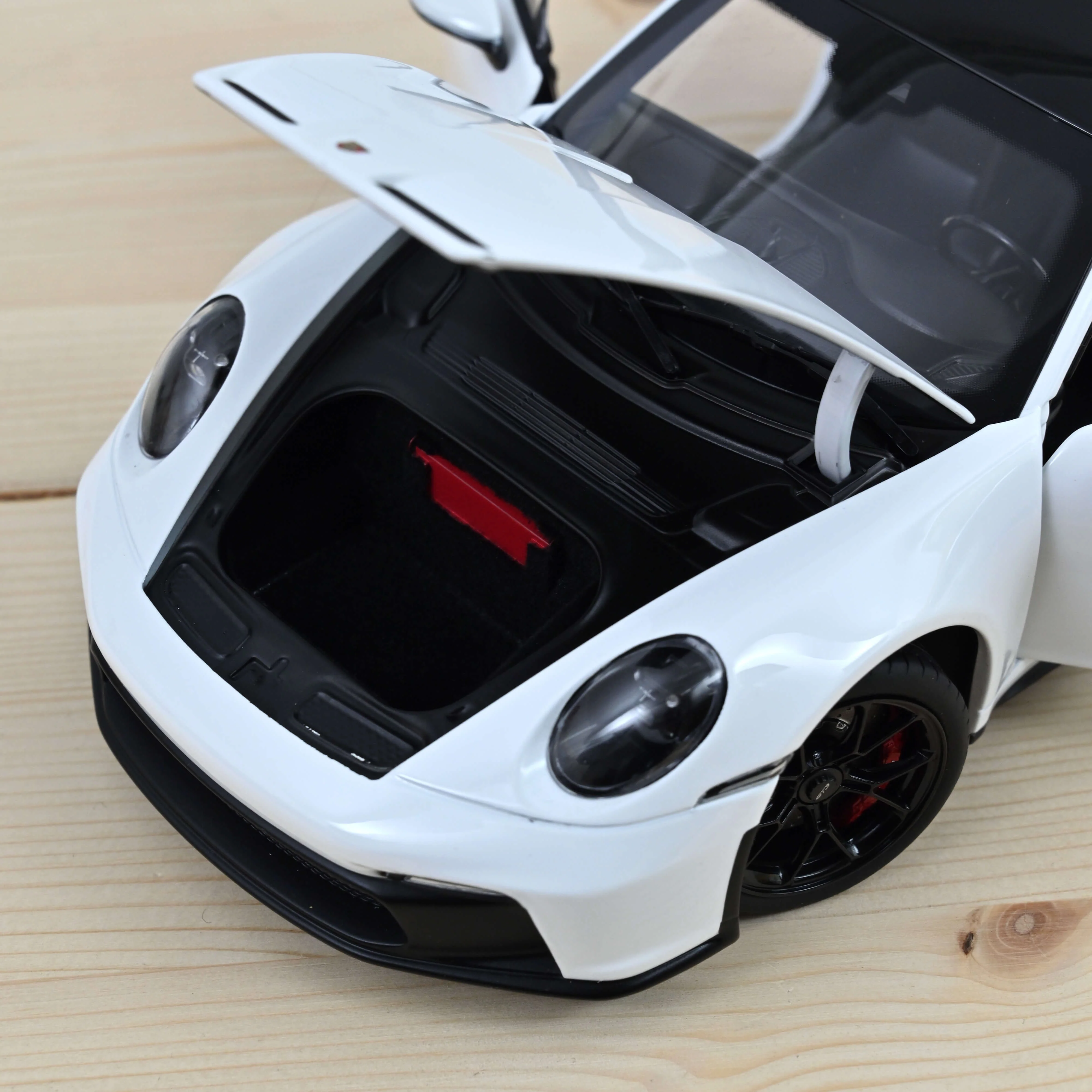 Porsche 911 GT3 2021 Blanc avec toit noir 1/18 - Image 3