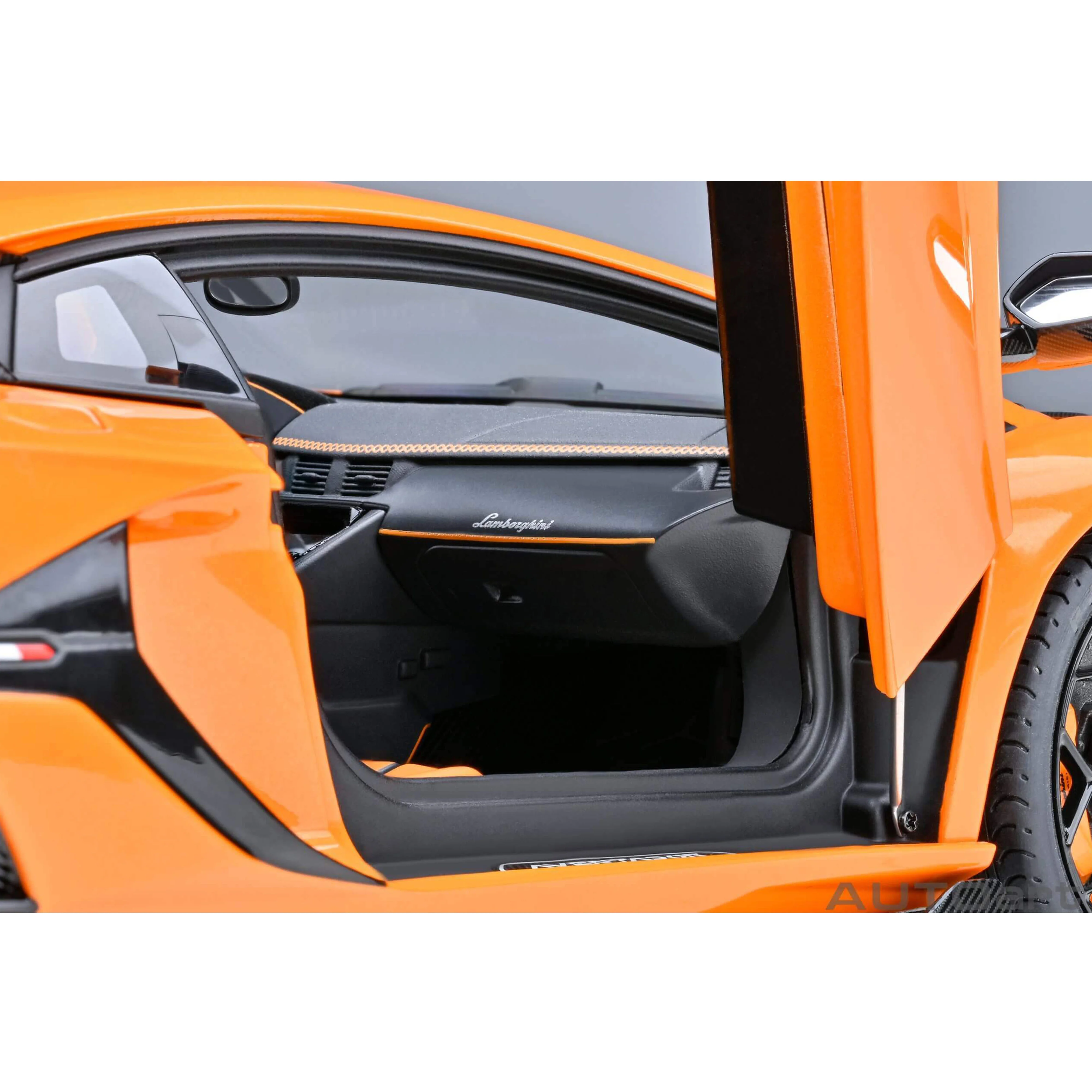 Lamborghini Aventador SVJ Arancio Atlas 1/18 - Image 5