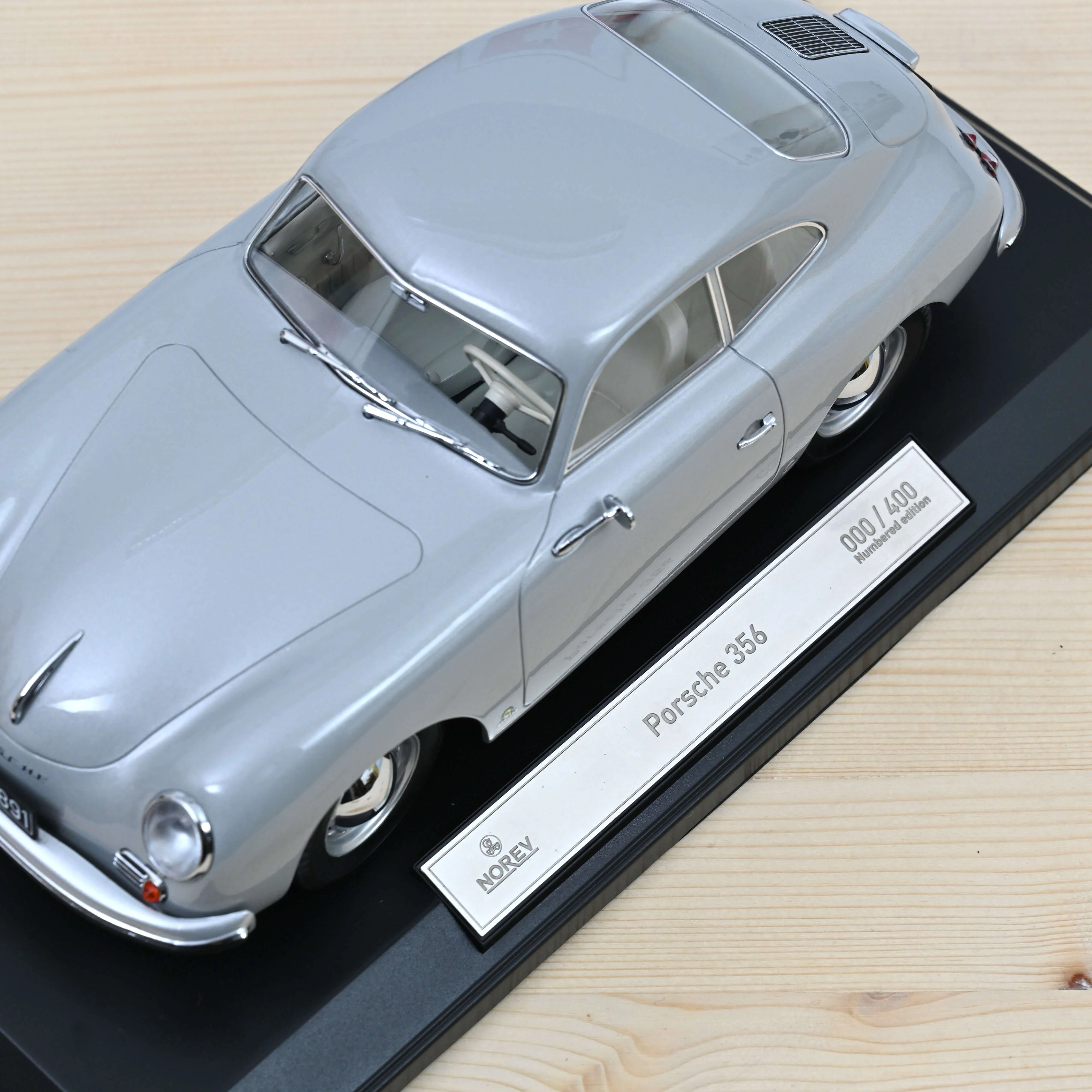 Porsche 356 Coupé 1952 Argent 1/18 - 400pcs - Image 3