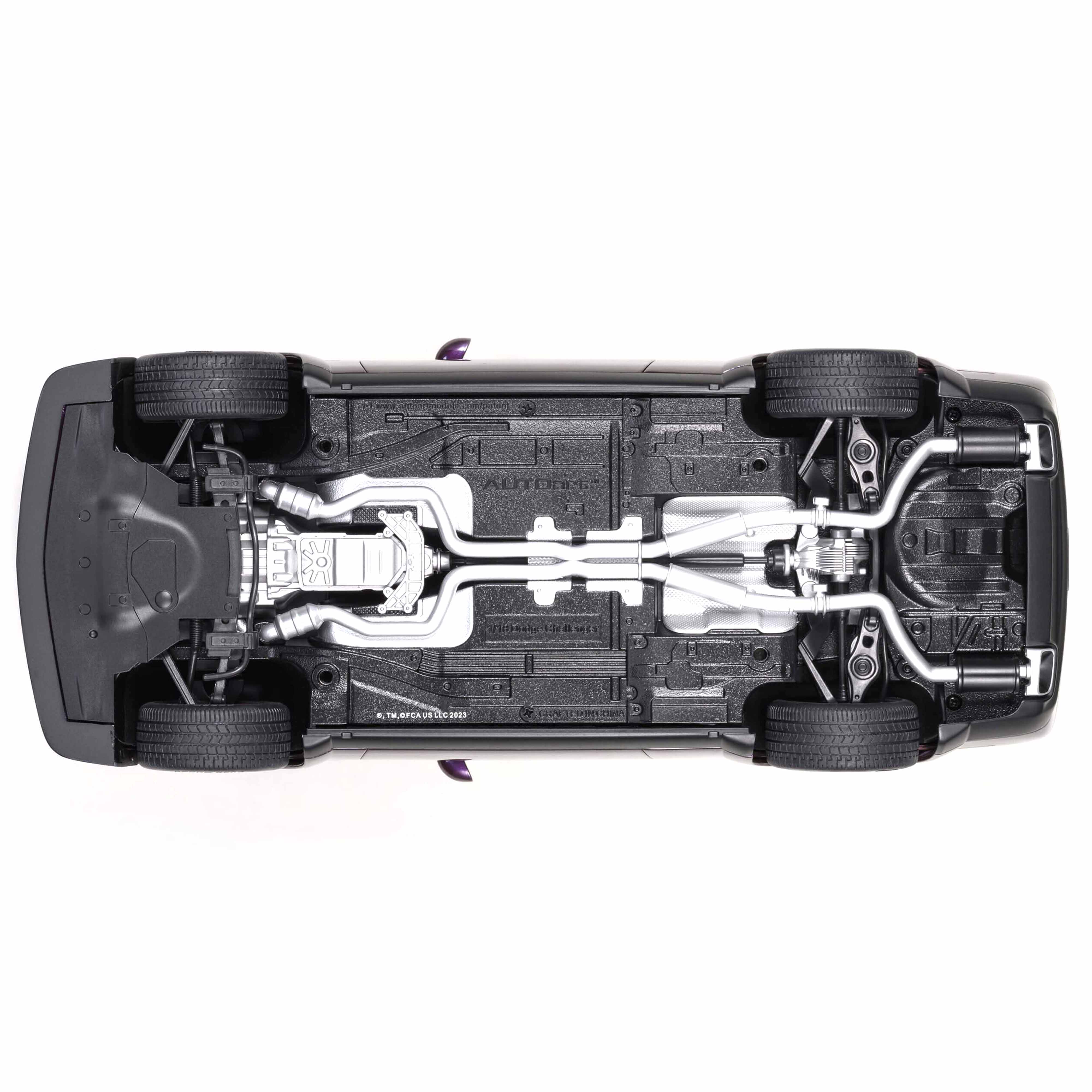 Dodge Challenger R/T Scat Pack Shaker Hellraisin 1/18 - Image 4