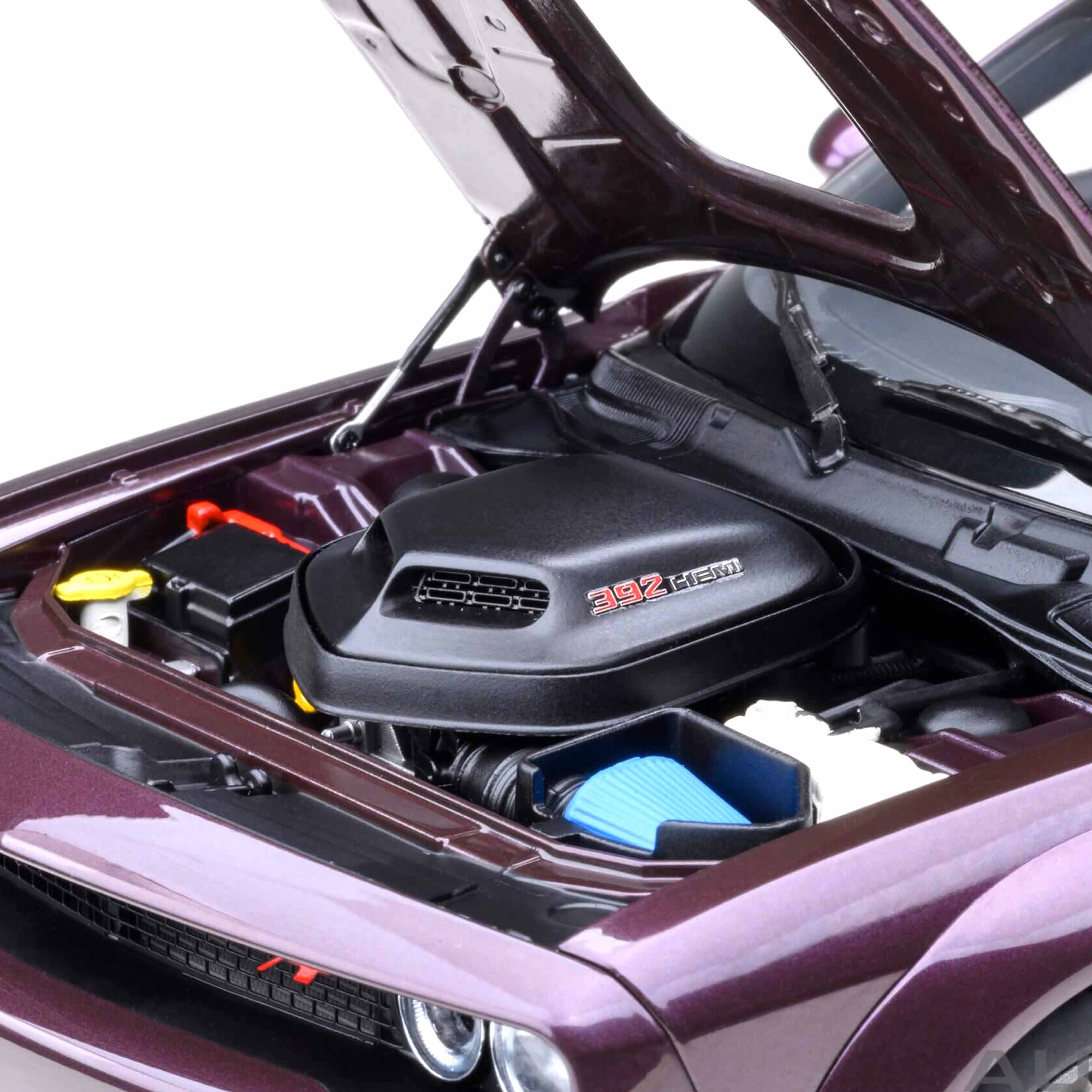 Dodge Challenger R/T Scat Pack Shaker Hellraisin 1/18 - Image 6